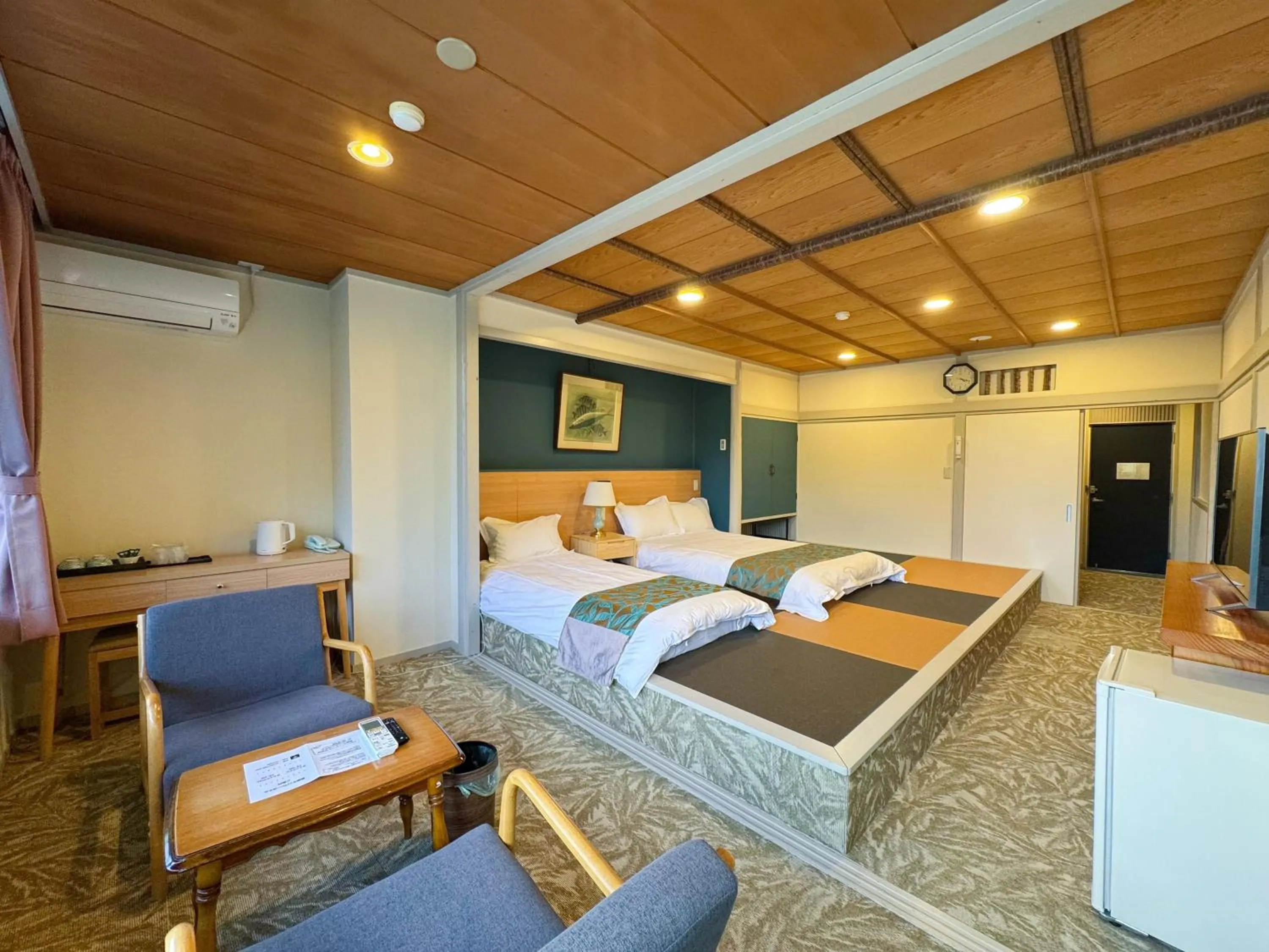 Photo of the whole room, Bed in Kurobe Sunvalley Hotel