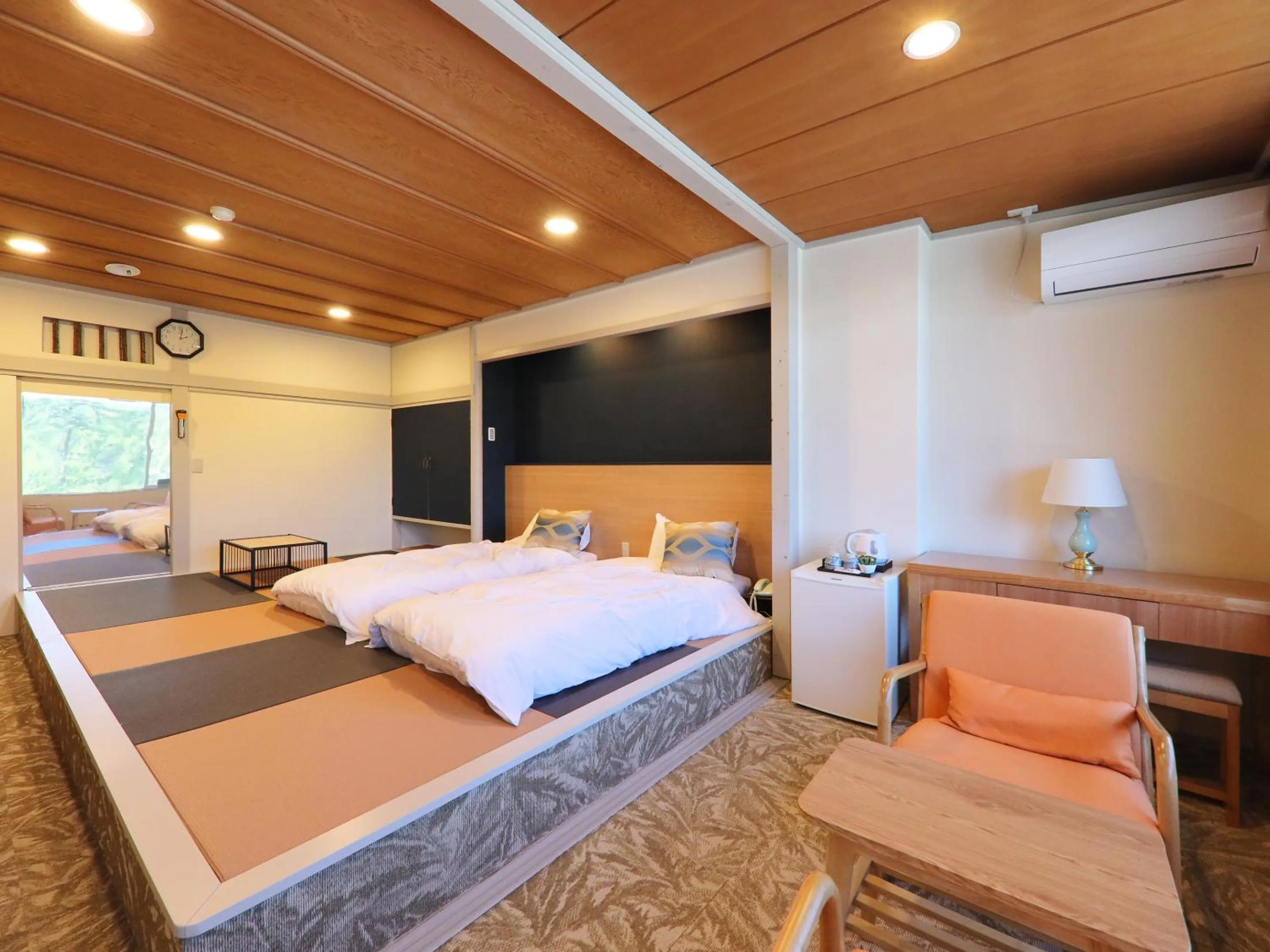 Photo of the whole room, Bed in Kurobe Sunvalley Hotel