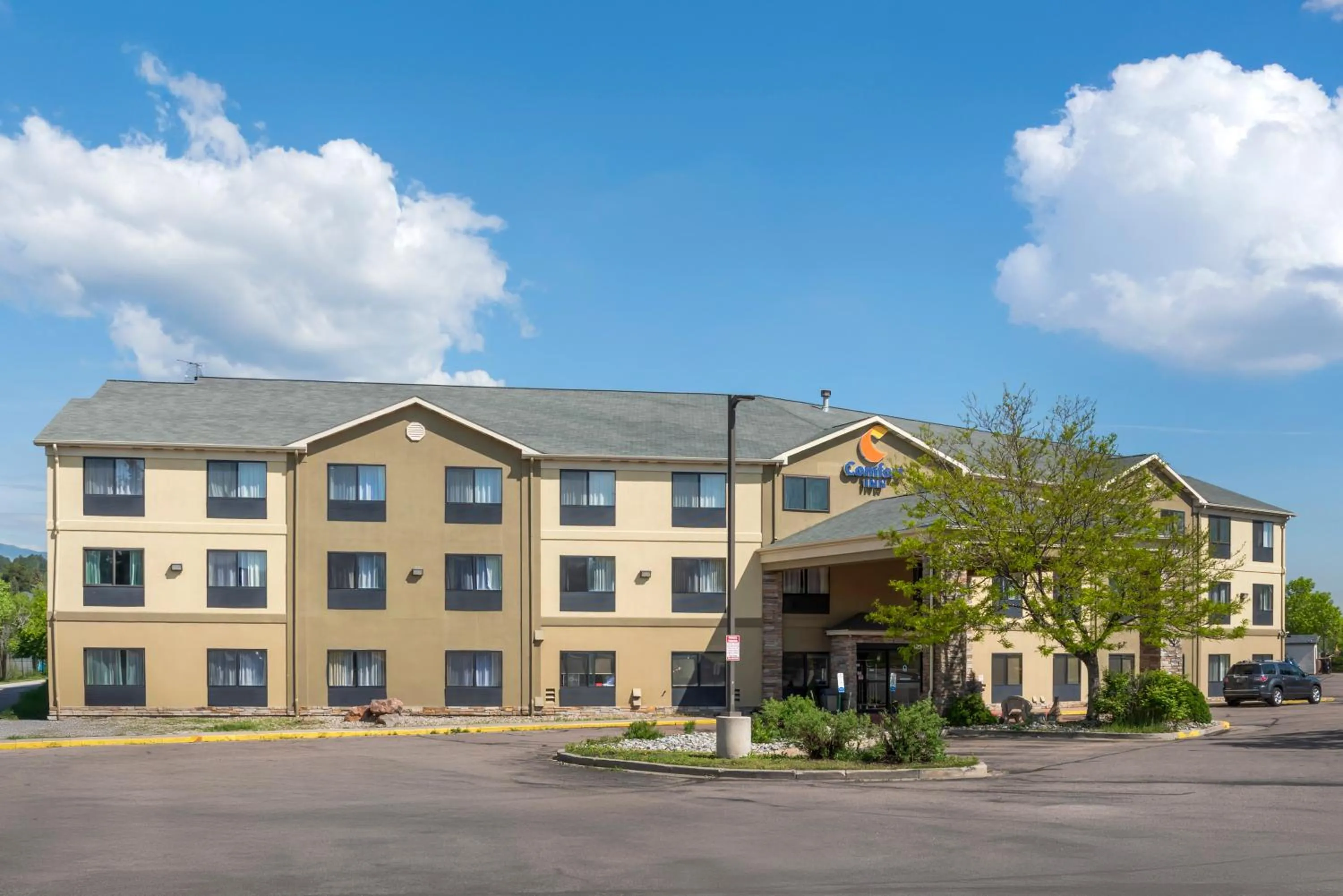 Property building in Comfort Inn North - Air Force Academy Area