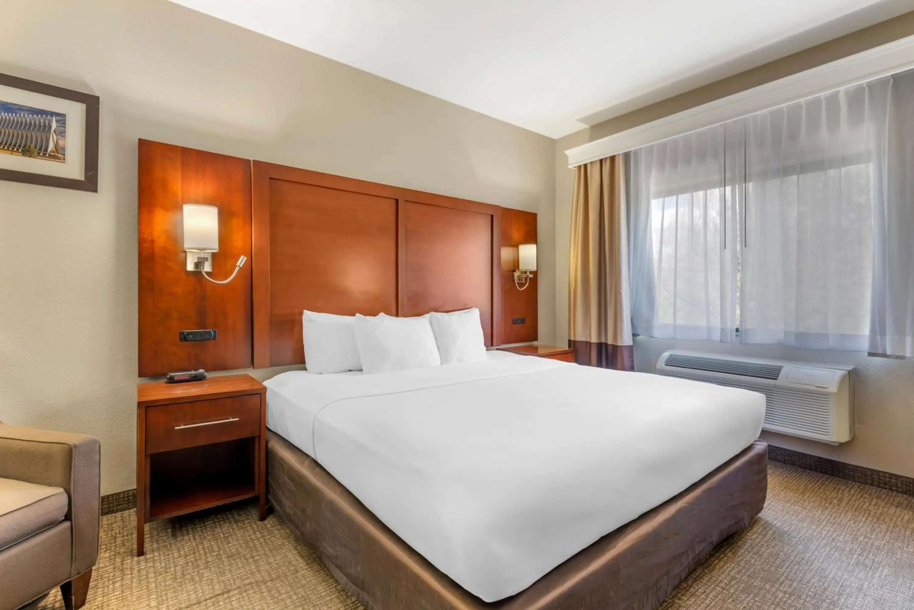 Bed in Comfort Inn North - Air Force Academy Area