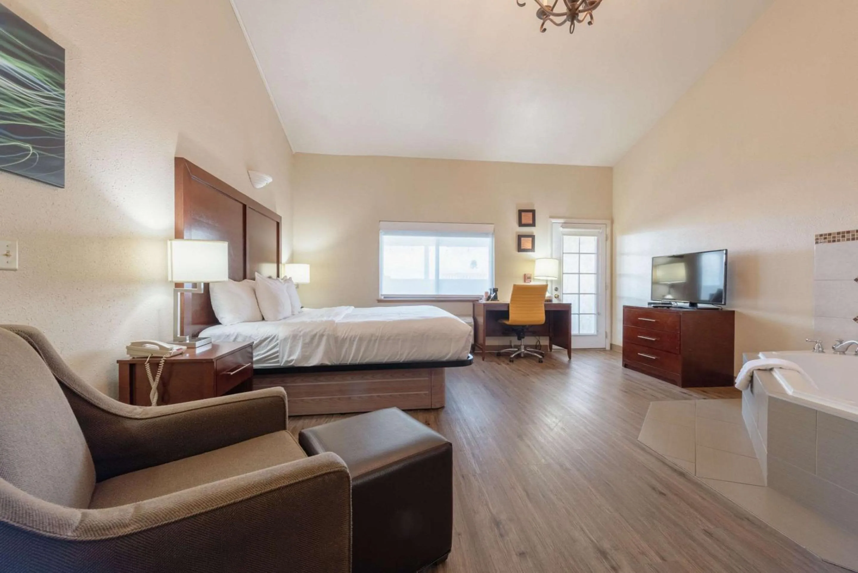 Bedroom, Bed in Comfort Inn & Suites Alamosa