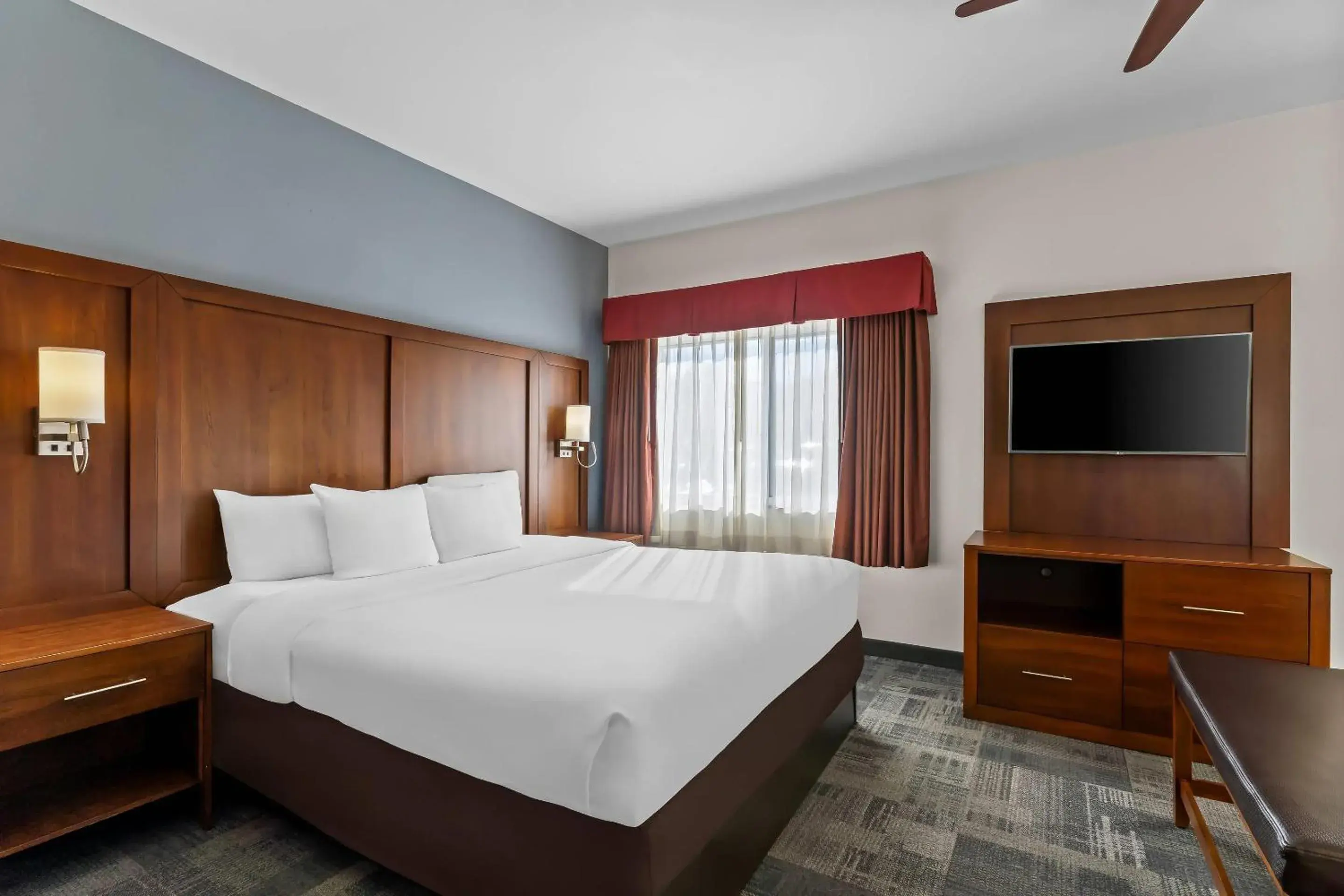 Bedroom, Bed in Comfort Suites Denver Tech Center Bedroom, Bed in Comfort Suites Denver Tech Center