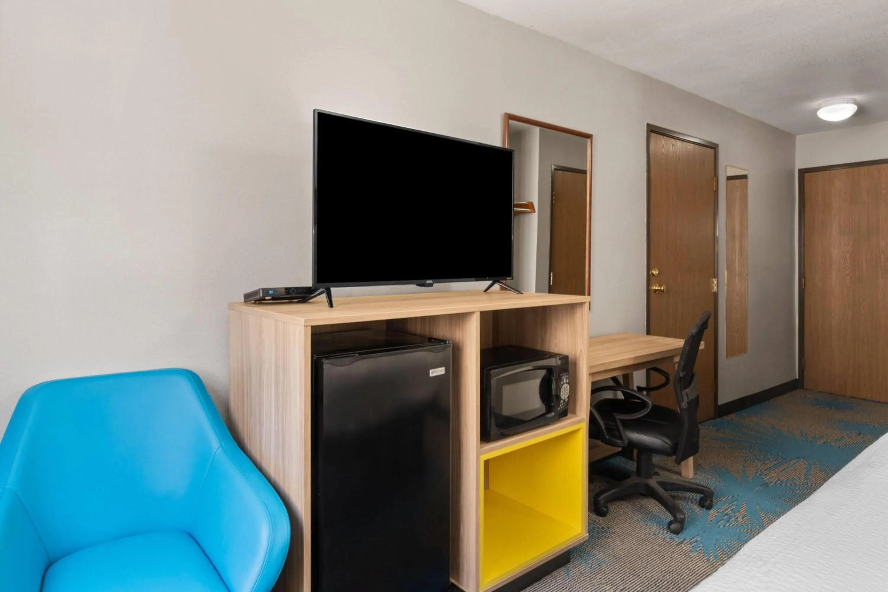 Photo of the whole room in Days Inn by Wyndham Canon City