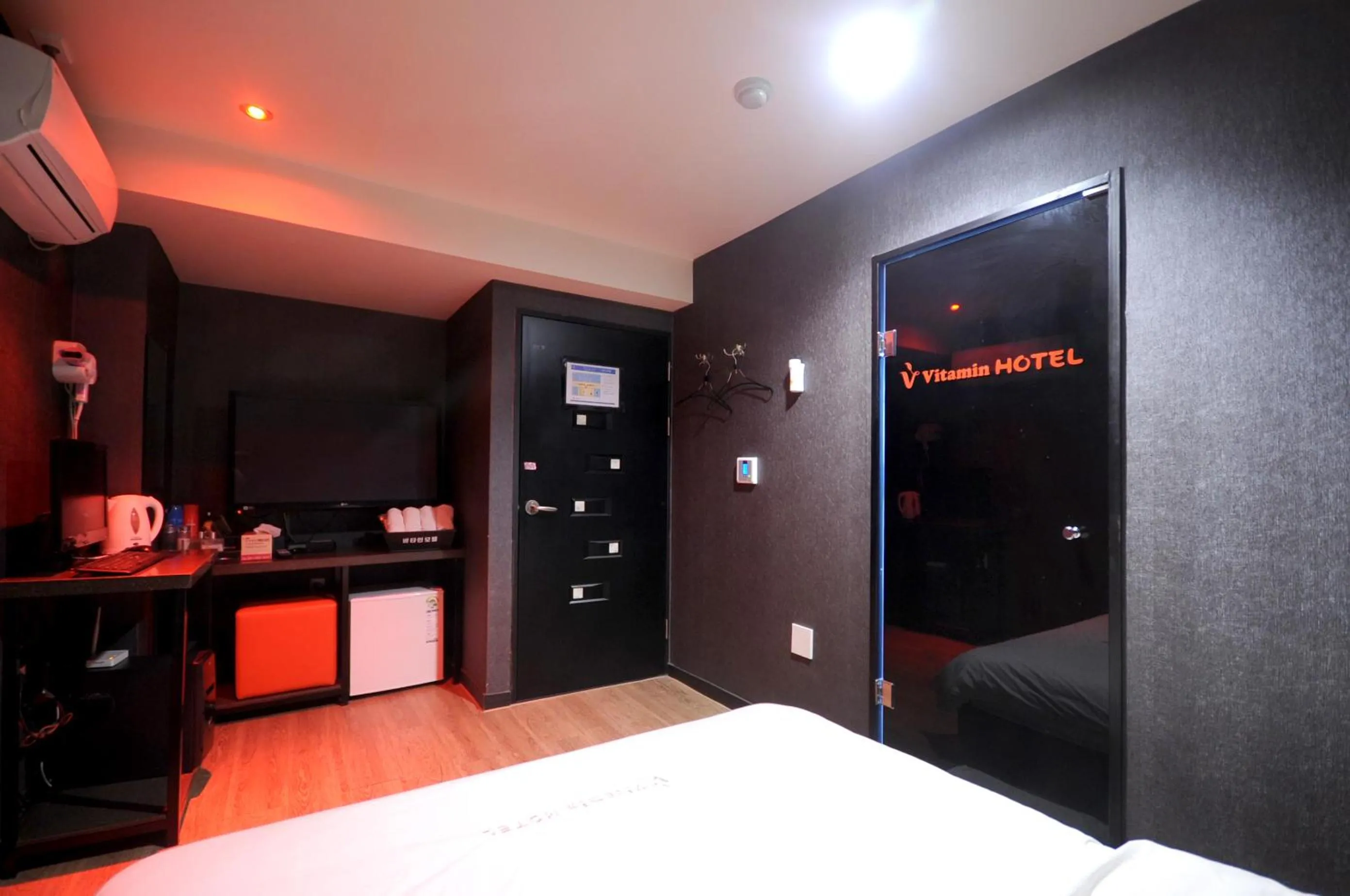 Bed in Vitamin Hotel