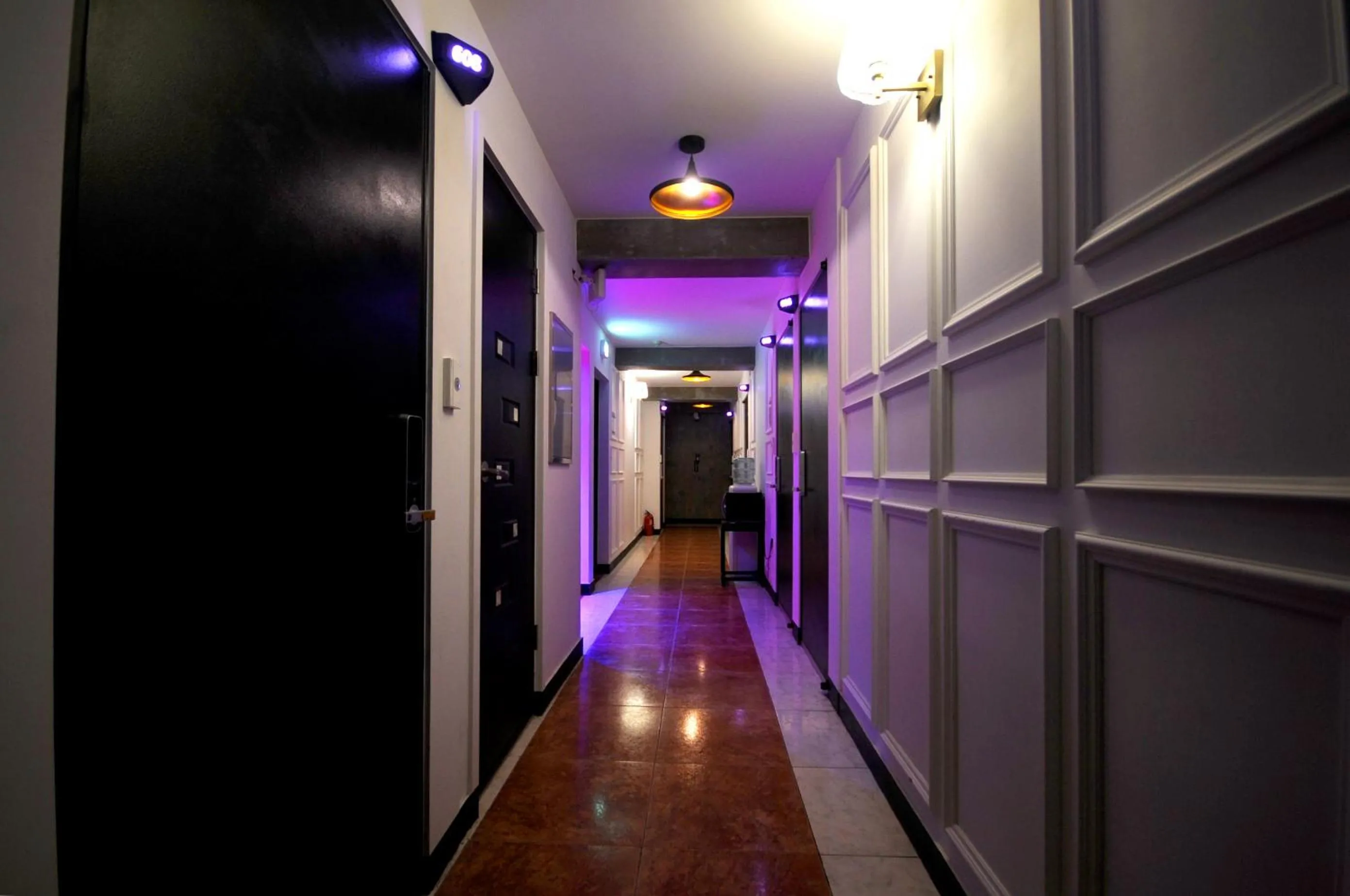 Vitamin Hotel