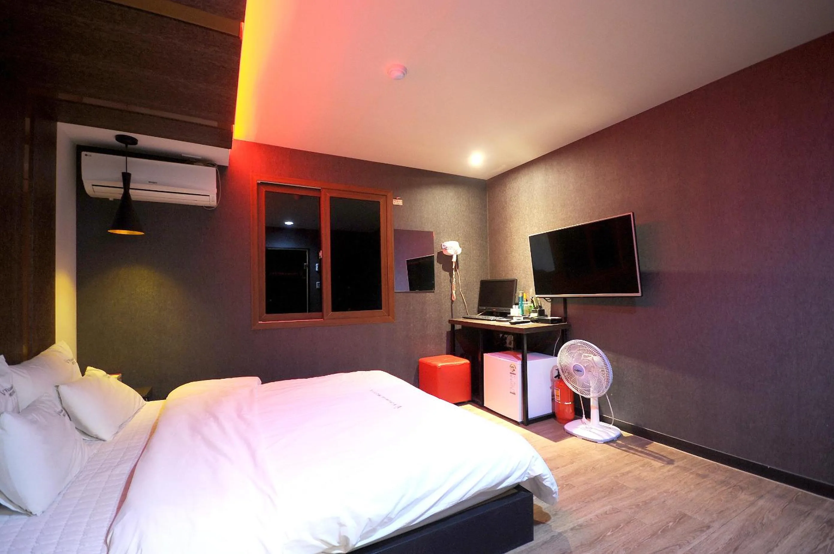 Bed in Vitamin Hotel
