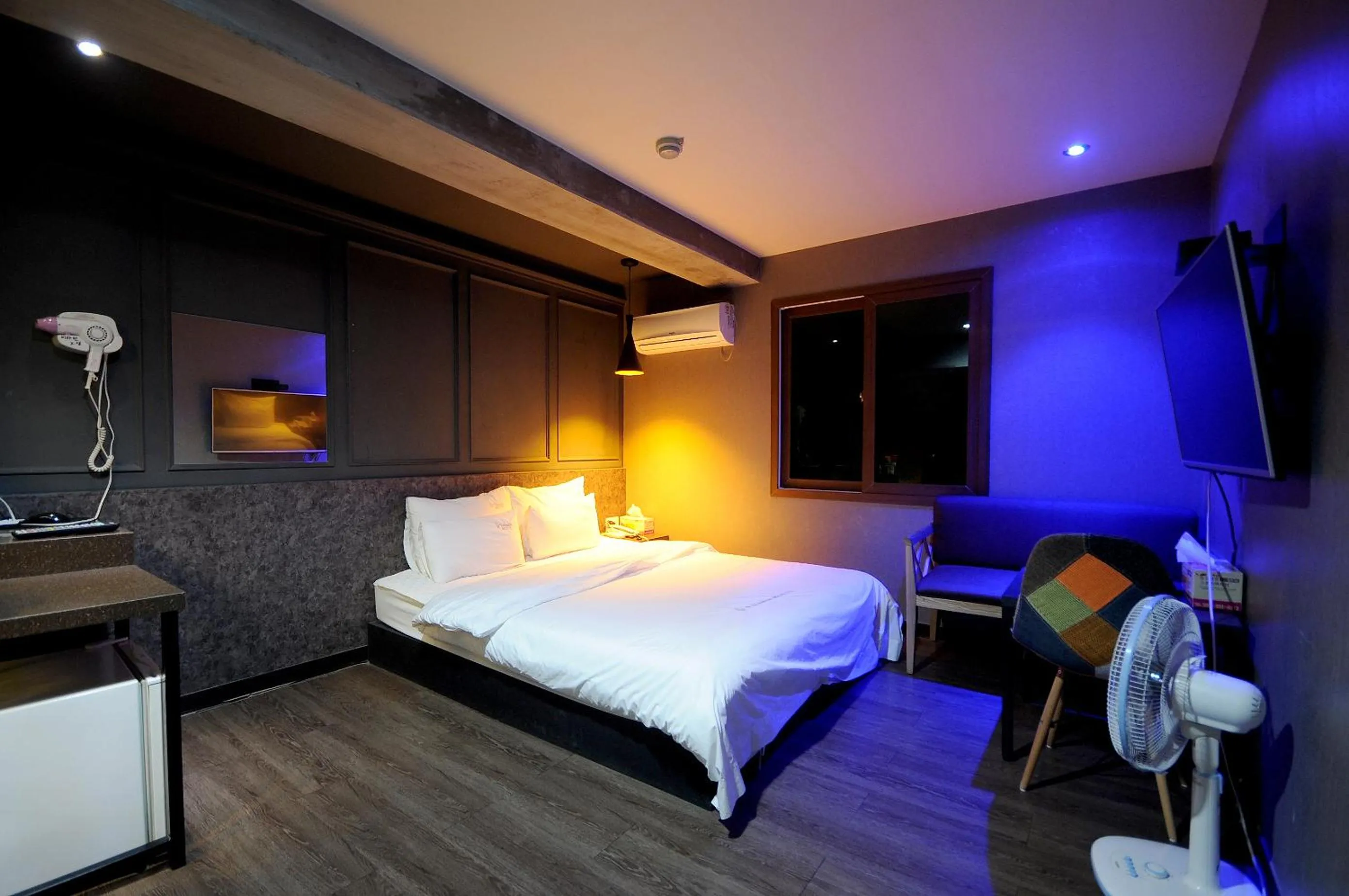 Bed in Vitamin Hotel