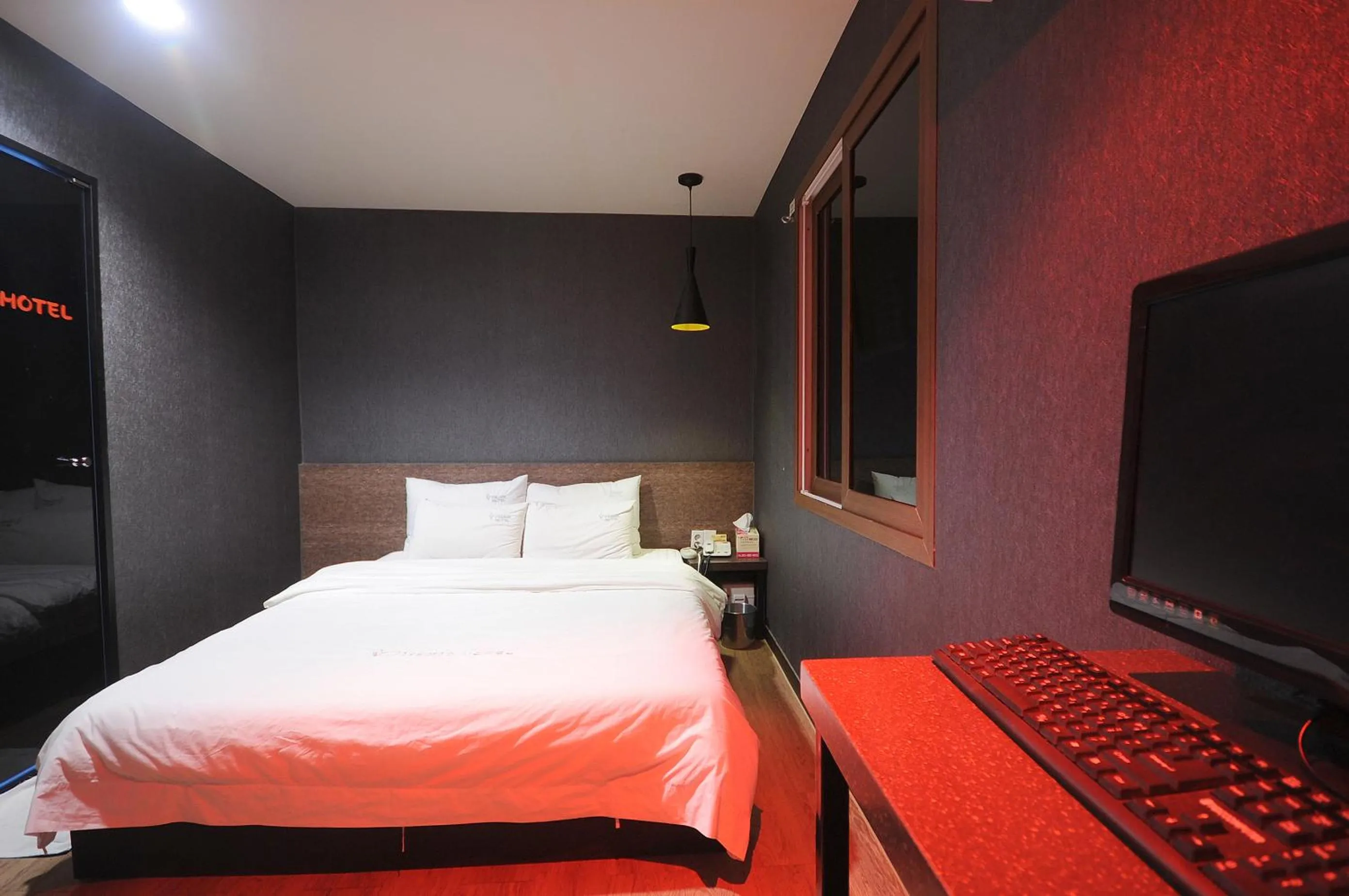 Bed in Vitamin Hotel