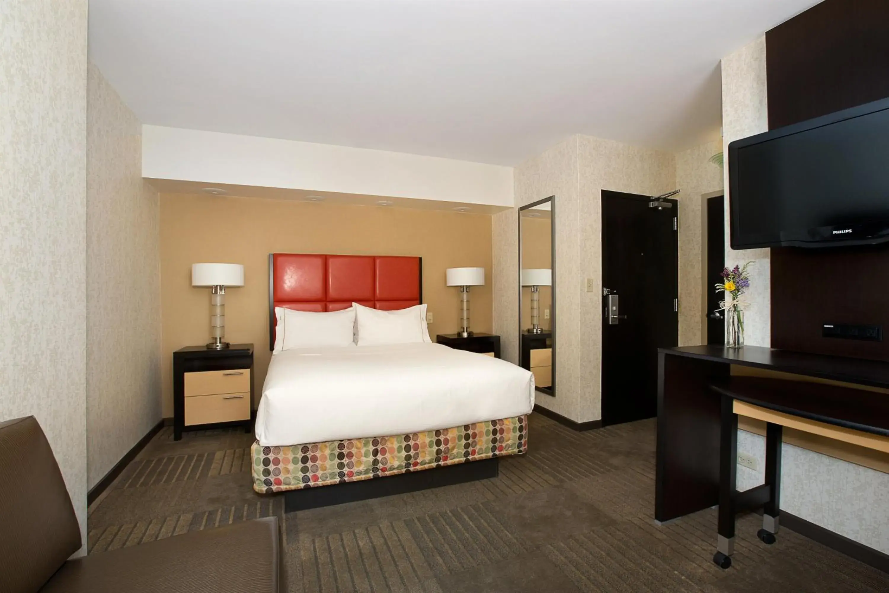 Photo of the whole room, Bed in Holiday Inn Express Denver Downtown by IHG Photo of the whole room, Bed in Holiday Inn Express Denver Downtown by IHG
