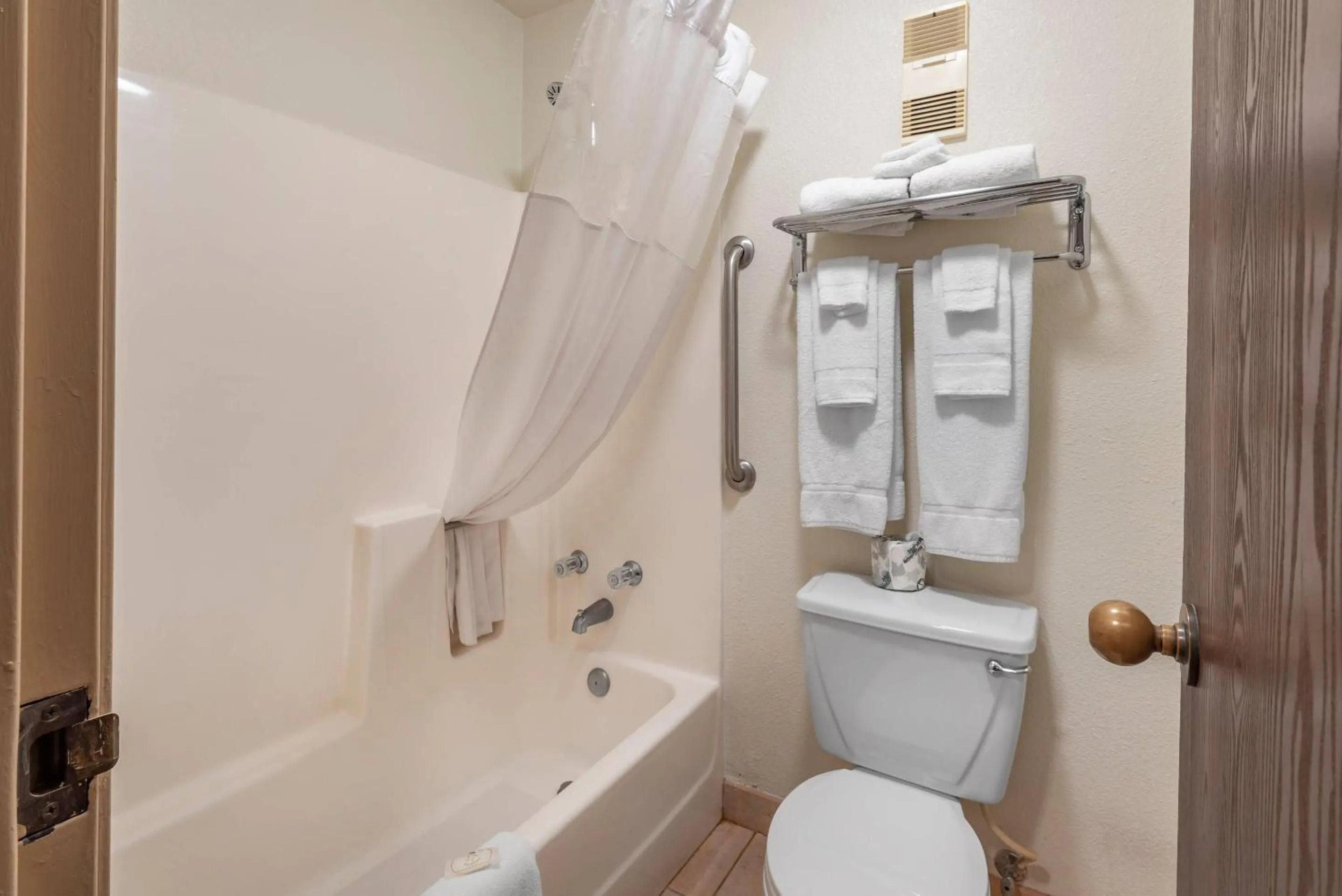 Bedroom in Quality Inn Grand Junction near University