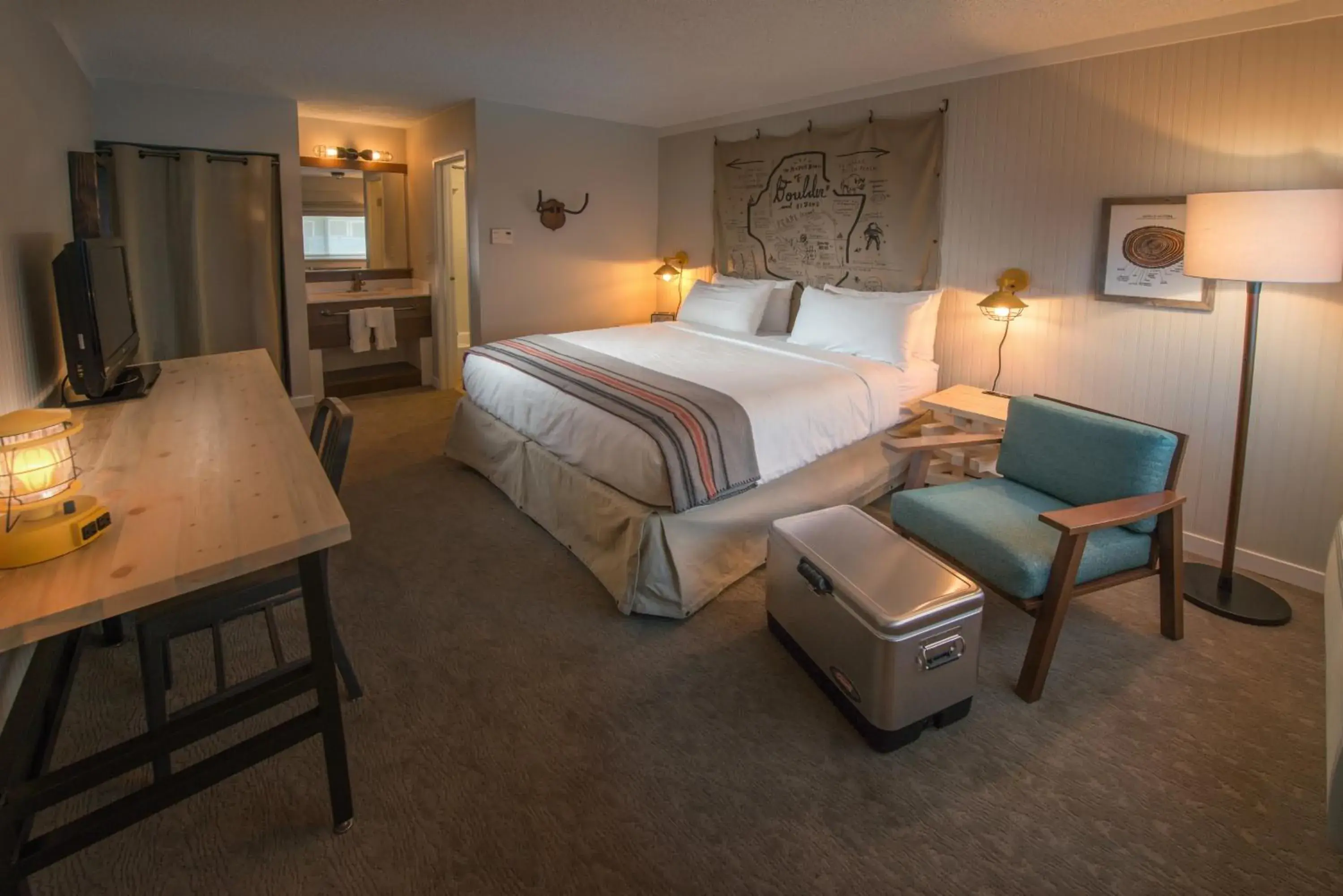 Photo of the whole room, Bed in Basecamp Boulder Photo of the whole room, Bed in Basecamp Boulder