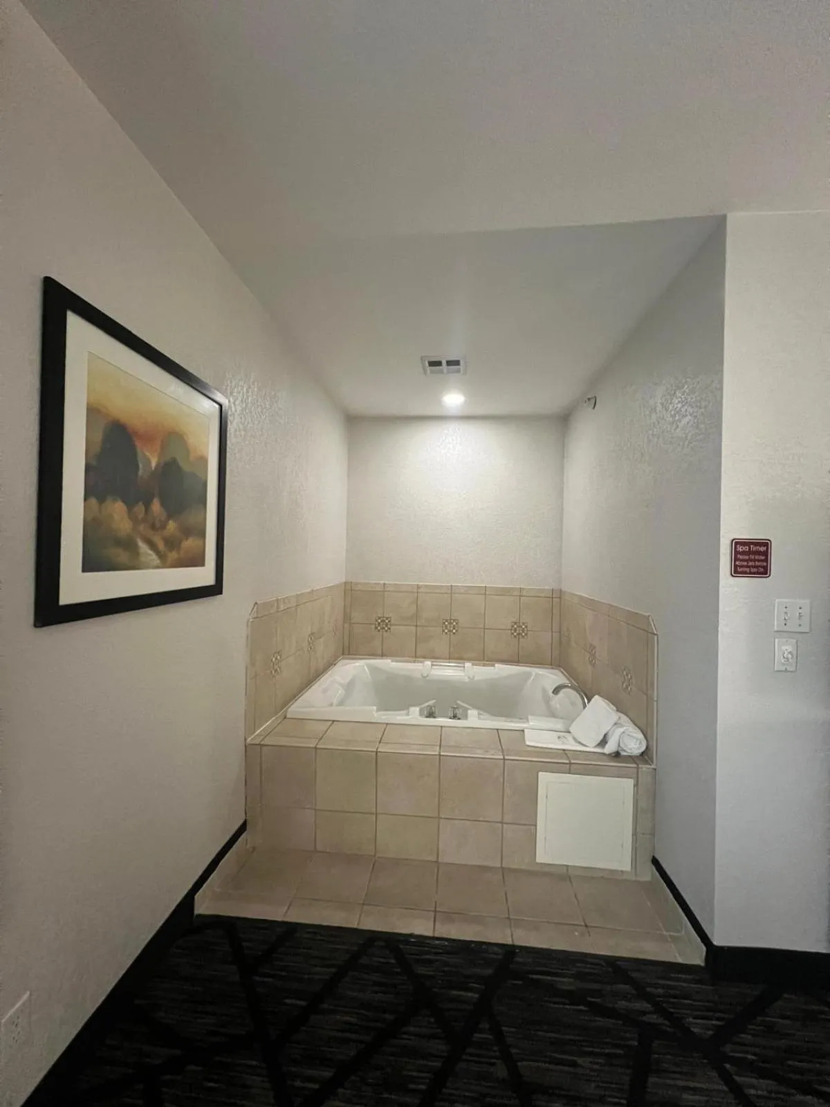 Hot Tub, Bed in Quality Inn & Suites Loveland