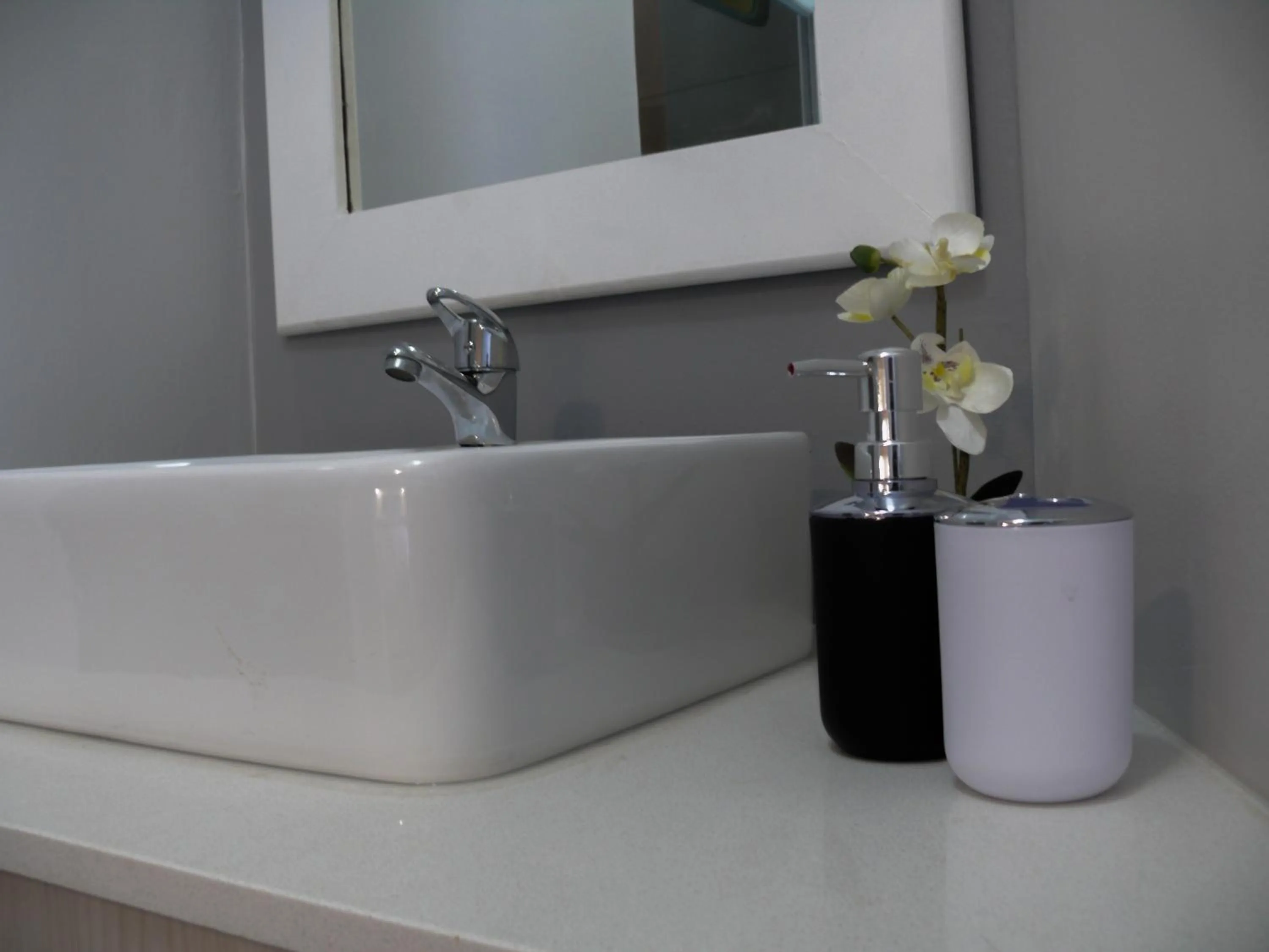 Hamilton Urban Farm Guest House