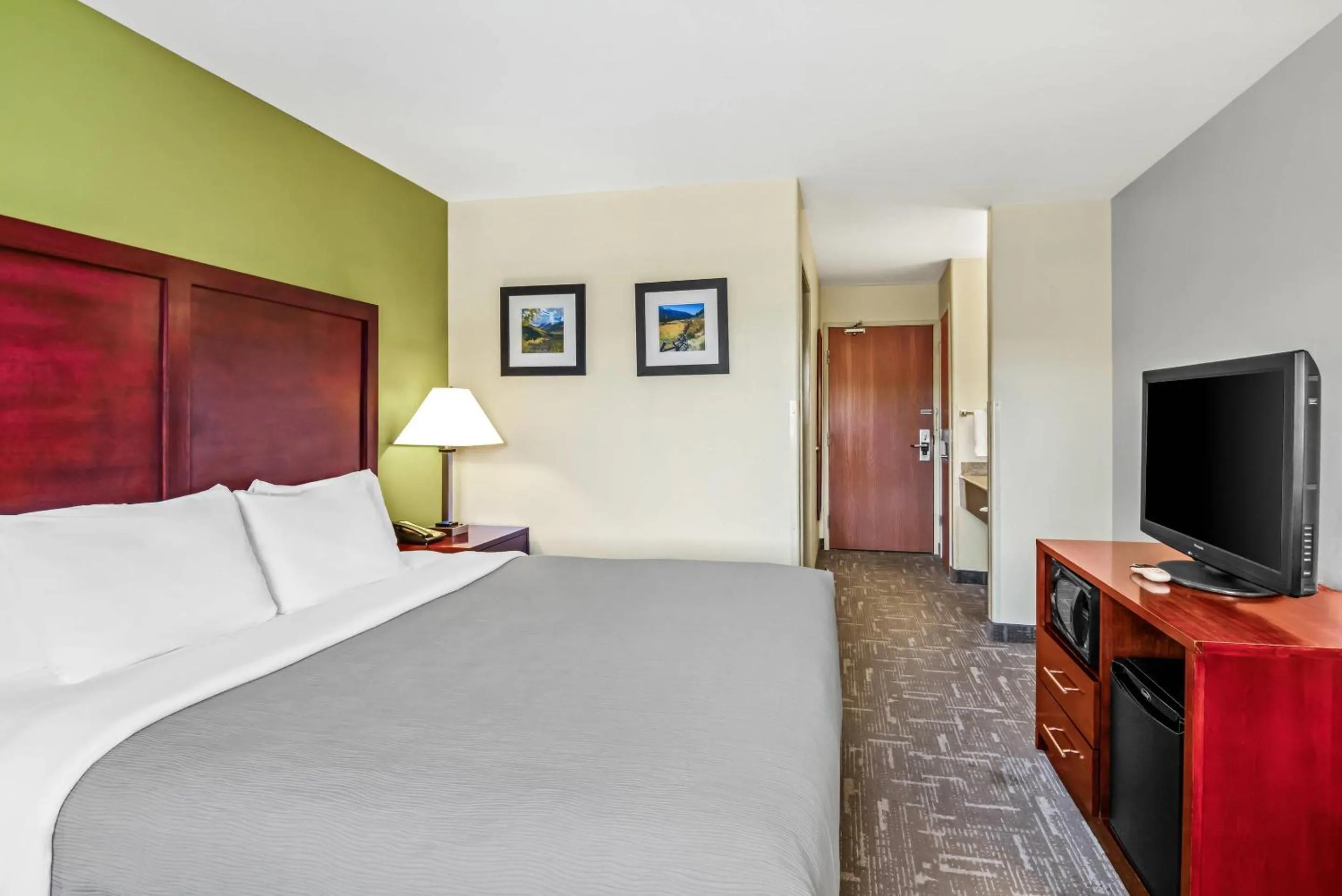 Bedroom, Bed in Quality Inn & Suites Vail Valley