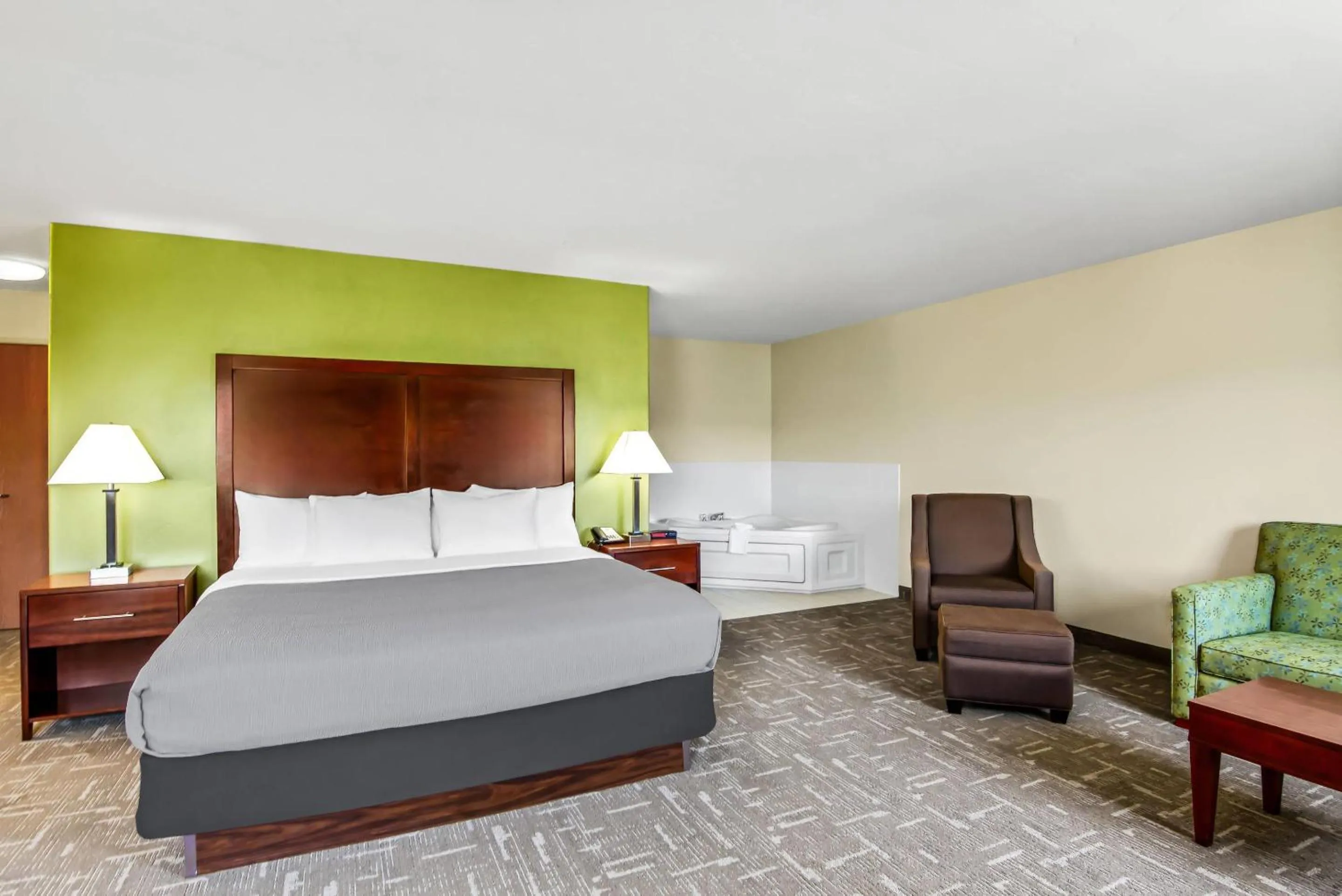 Bedroom, Bed in Quality Inn & Suites Vail Valley