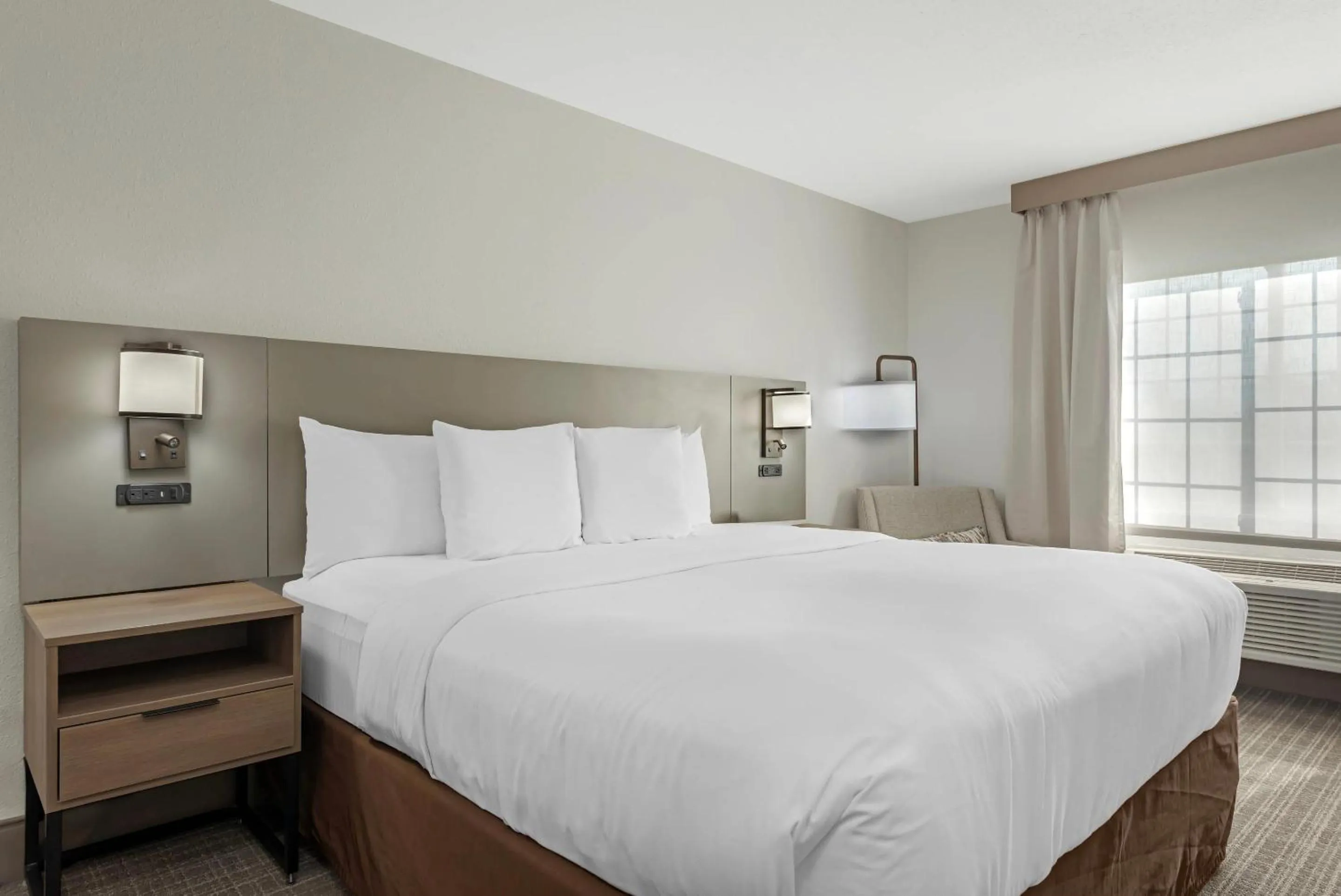 Bedroom, Bed in Comfort Inn & Suites Carbondale on the Roaring Fork