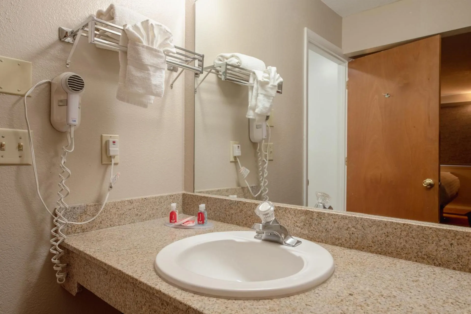 Econo Lodge Cortez near Mesa Verde