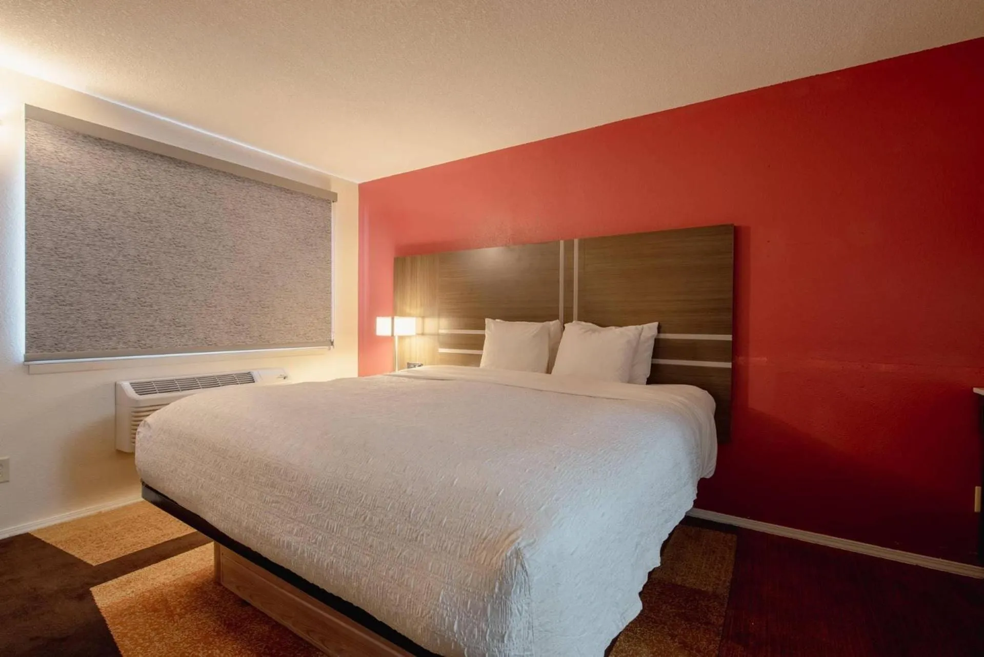 Bedroom, Bed in Econo Lodge Cortez near Mesa Verde