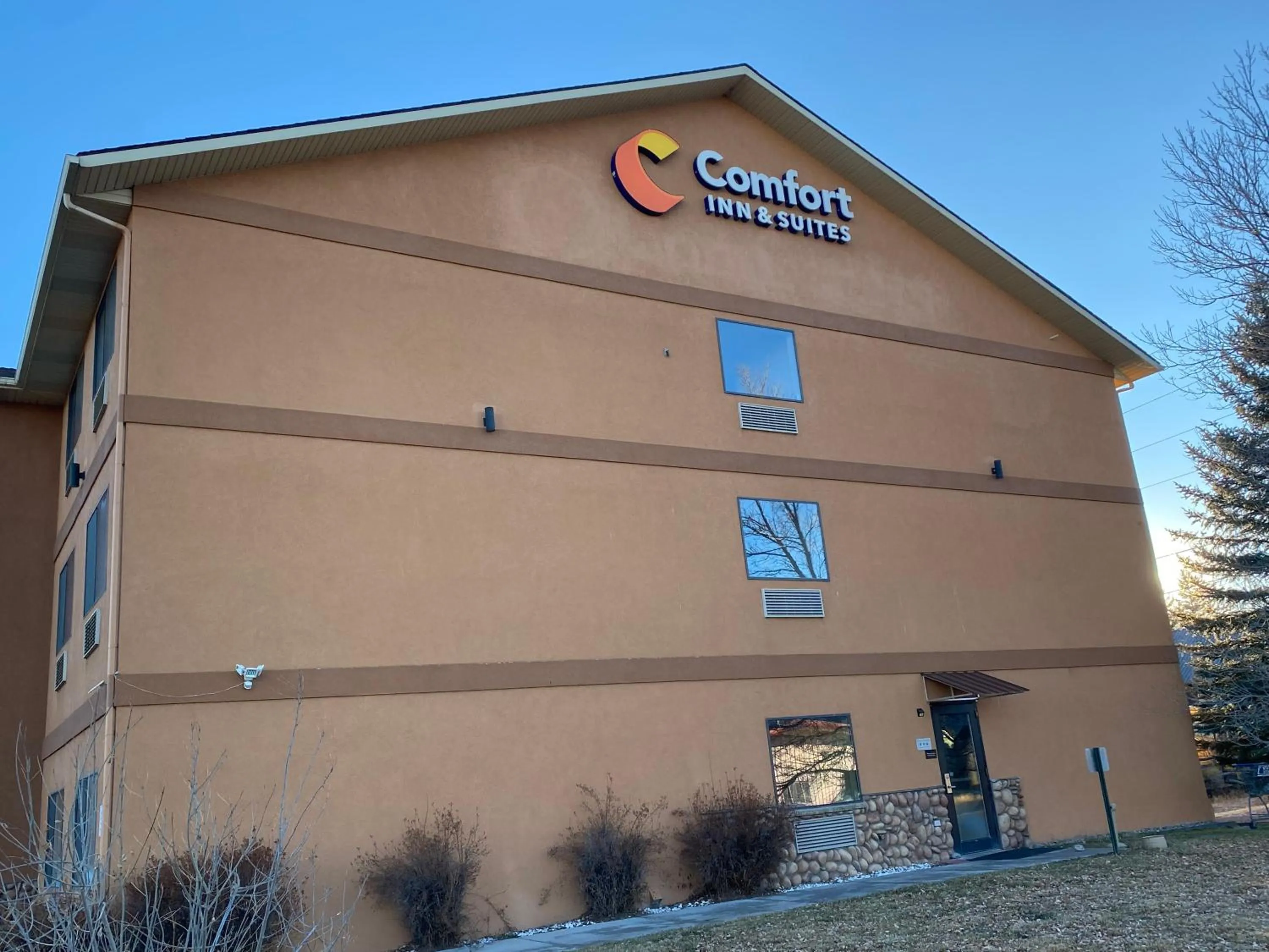 Property building in Comfort Inn & Suites Gunnison-Crested Butte