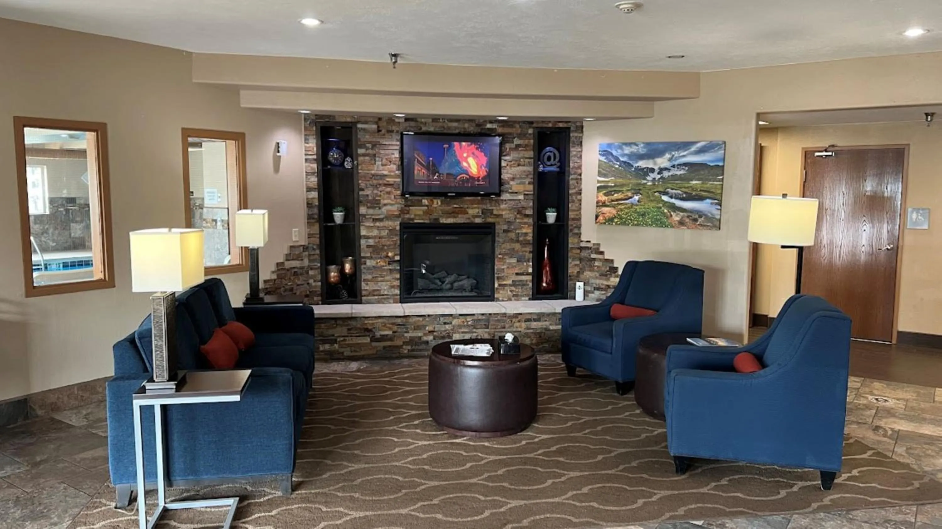Property building in Comfort Inn & Suites Gunnison-Crested Butte