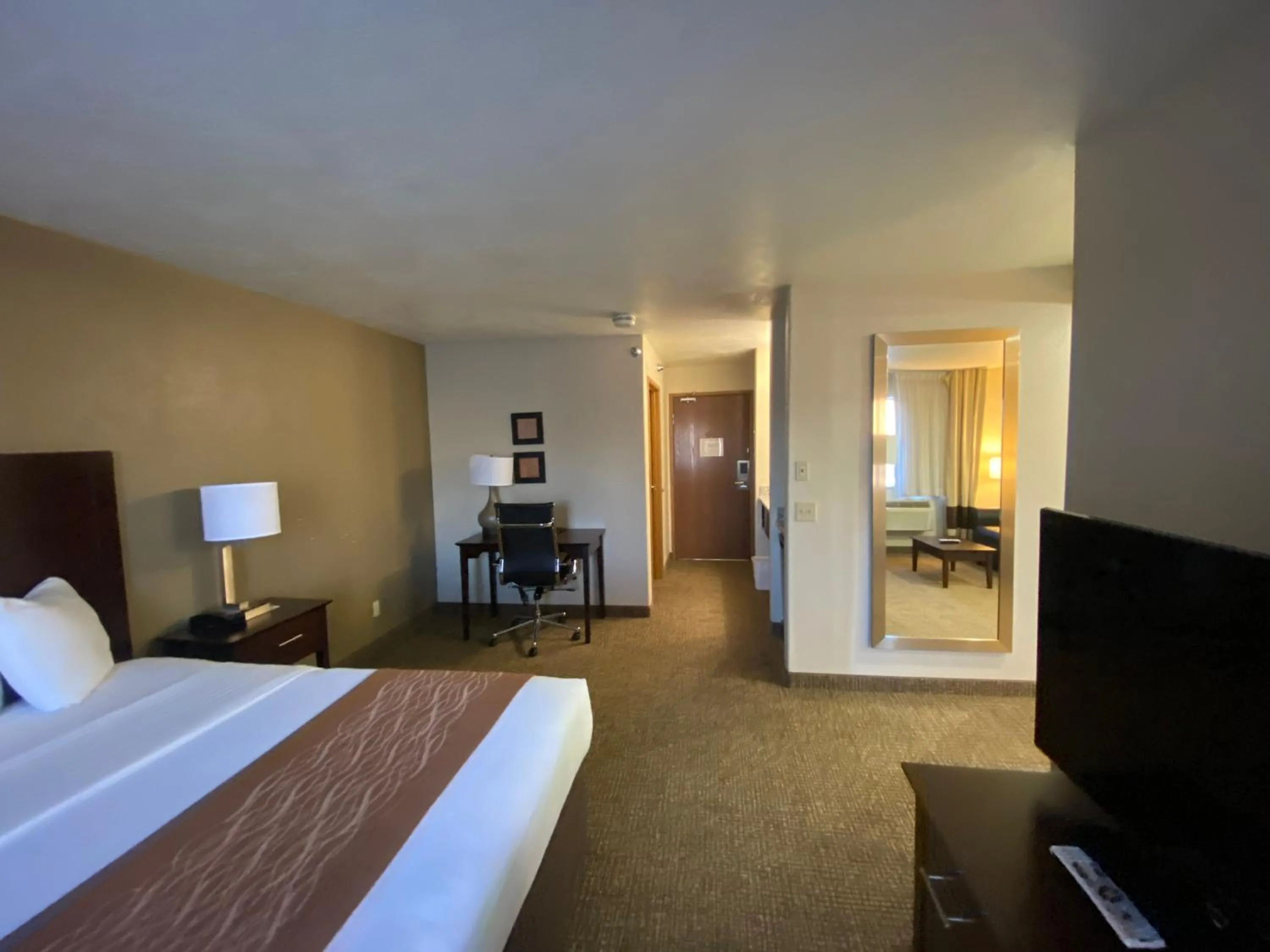 Bed in Comfort Inn & Suites Gunnison-Crested Butte