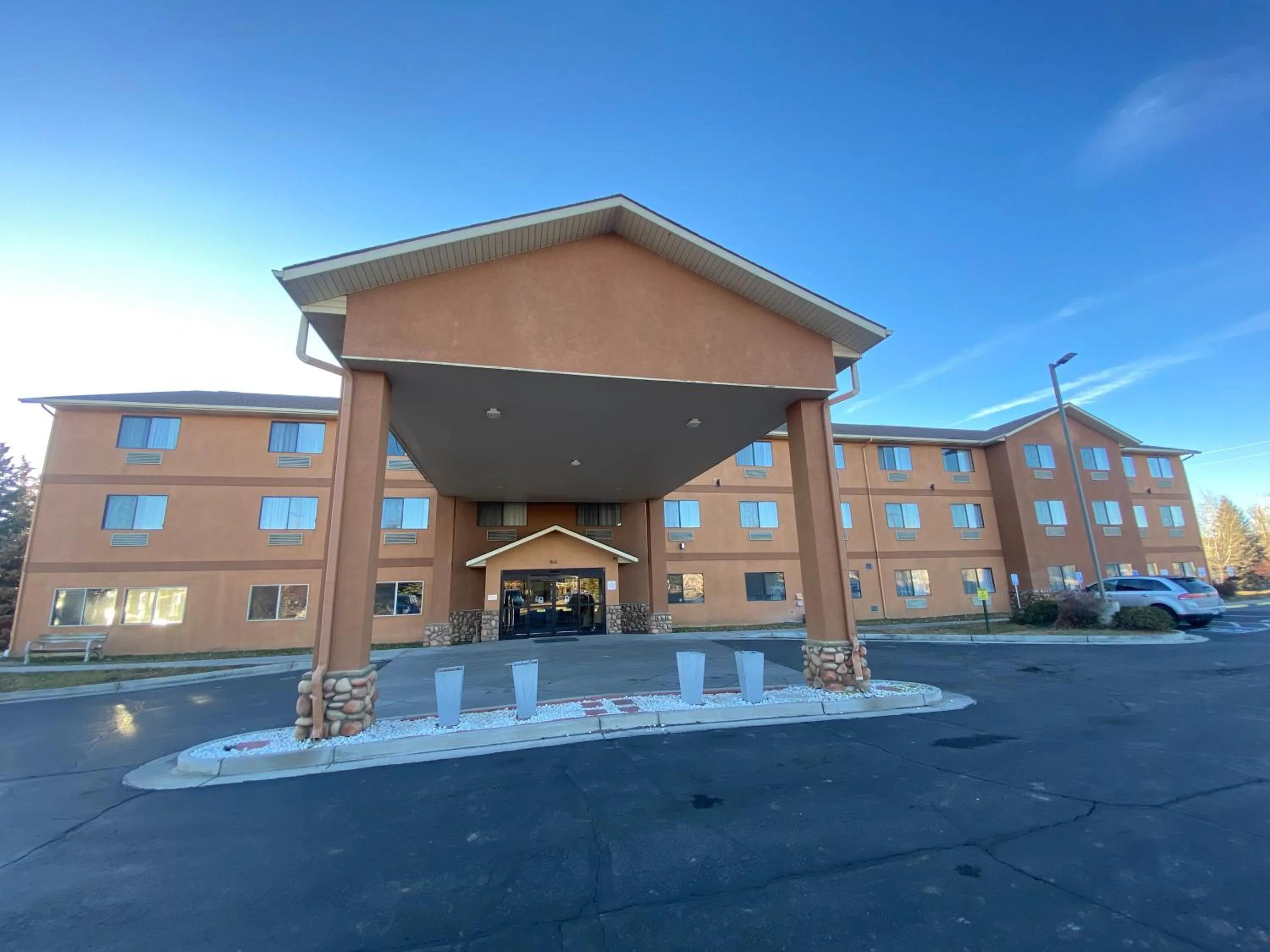 Property building in Comfort Inn & Suites Gunnison-Crested Butte
