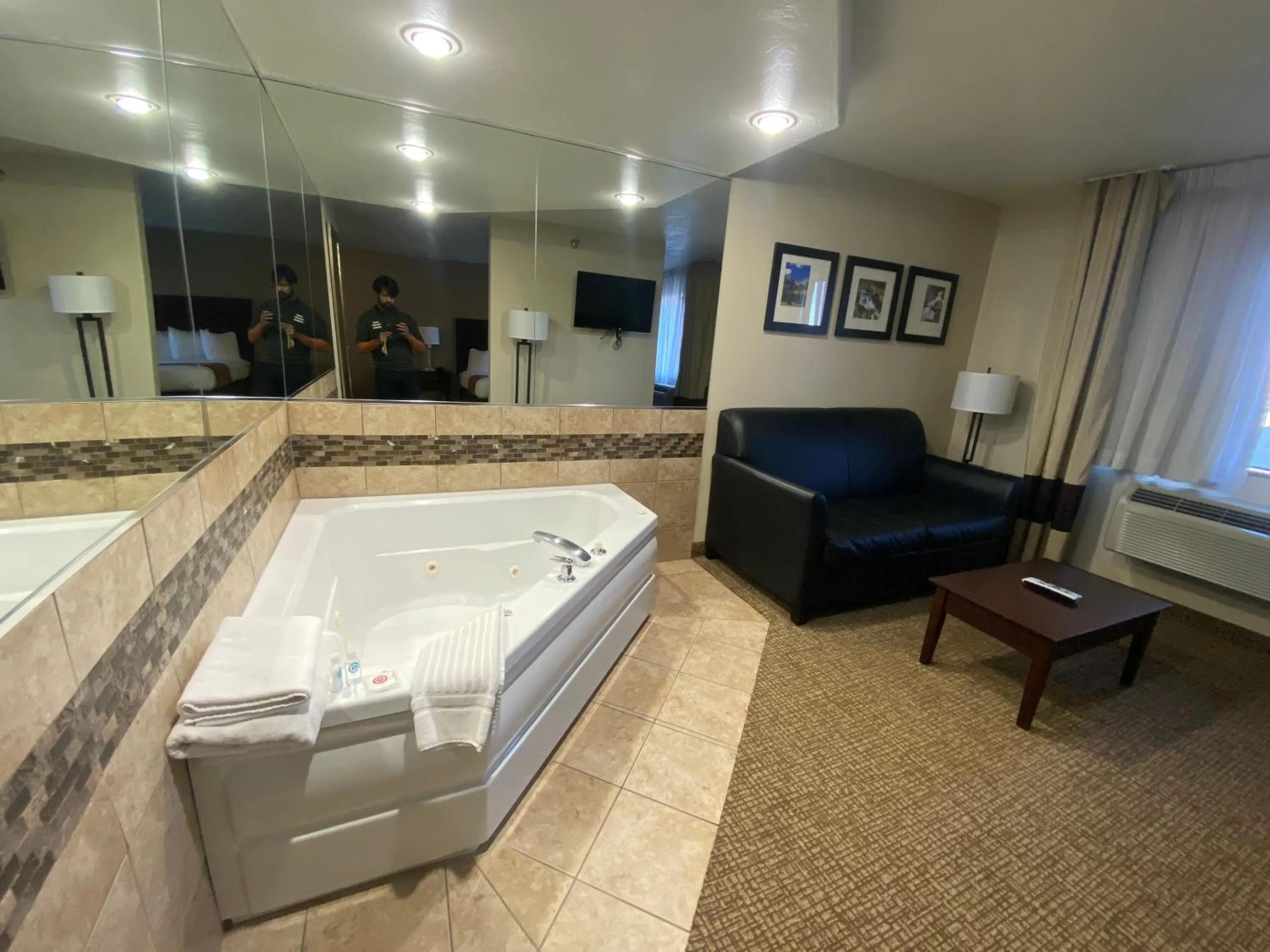 Hot Tub in Comfort Inn & Suites Gunnison-Crested Butte