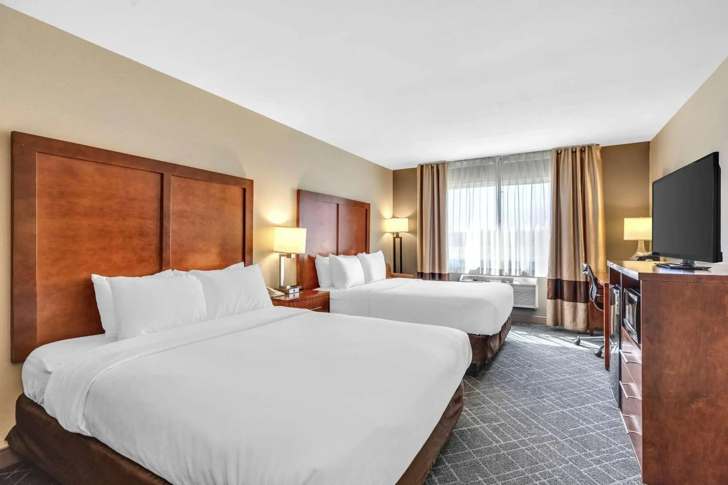 Queen Room with Two Queen Beds - Non-Smoking in Comfort Inn Denver West Arvada Station Queen Room with Two Queen Beds - Non-Smoking in Comfort Inn Denver West Arvada Station
