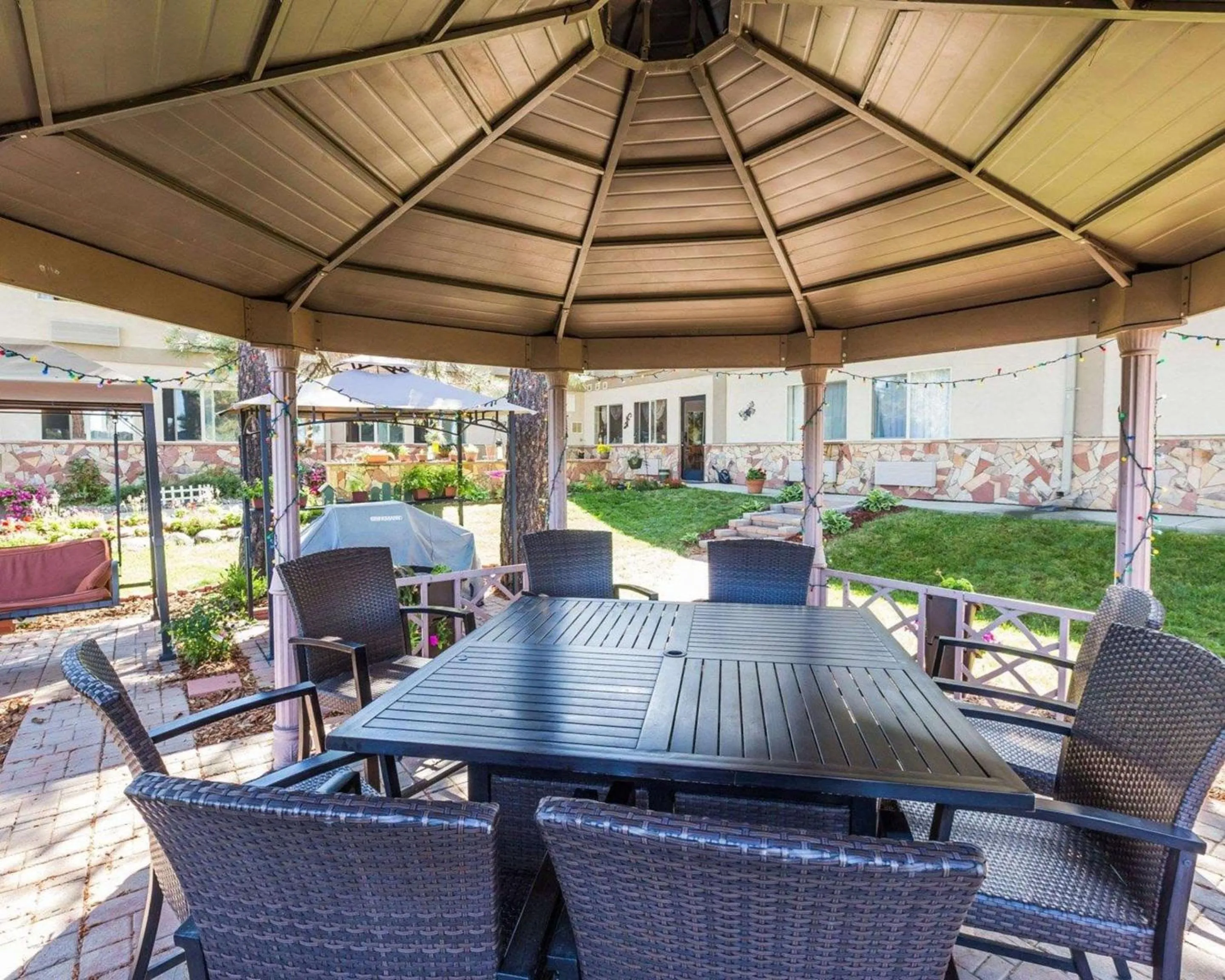 Other in West End Lodge