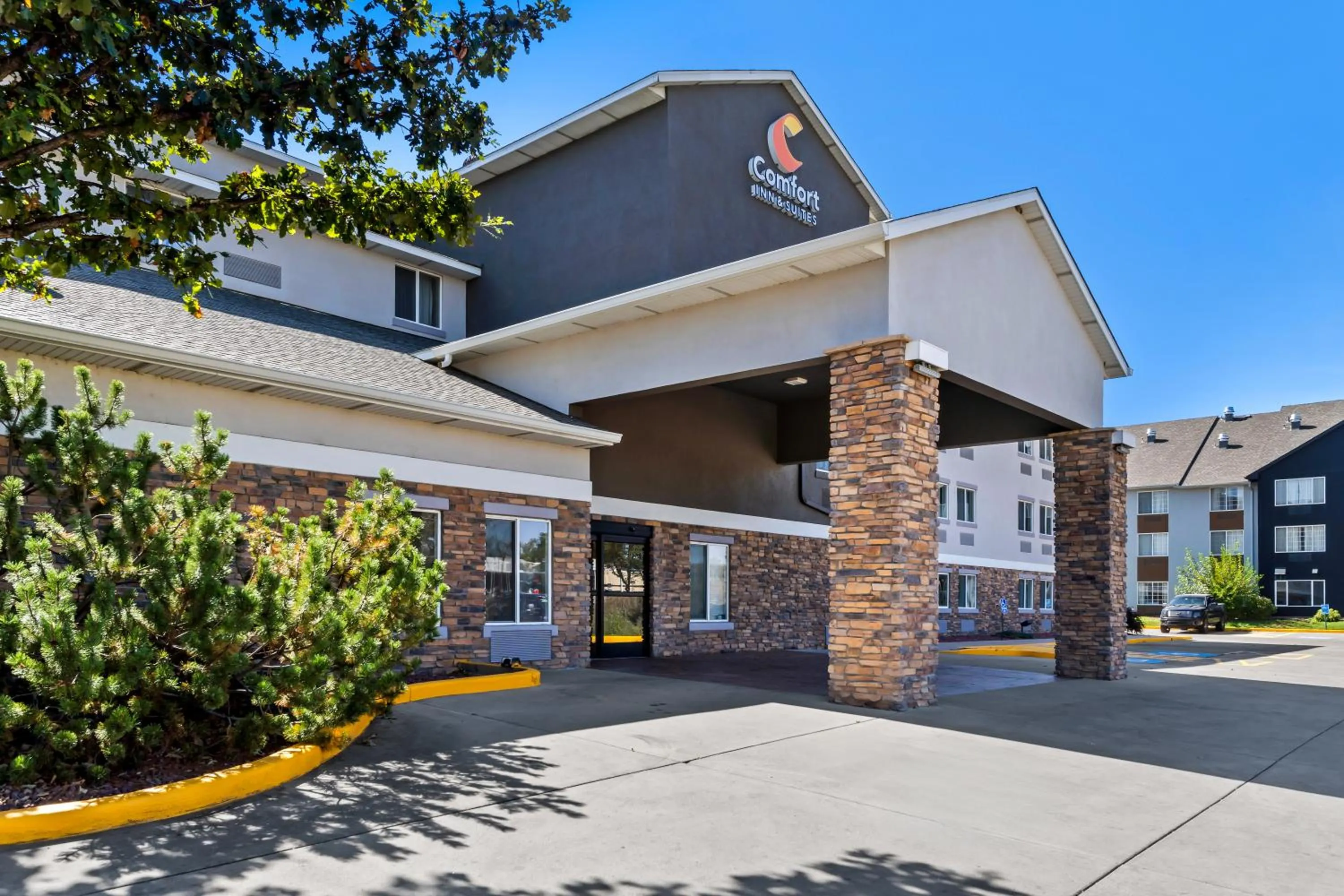 Property building in Comfort Inn & Suites Greeley