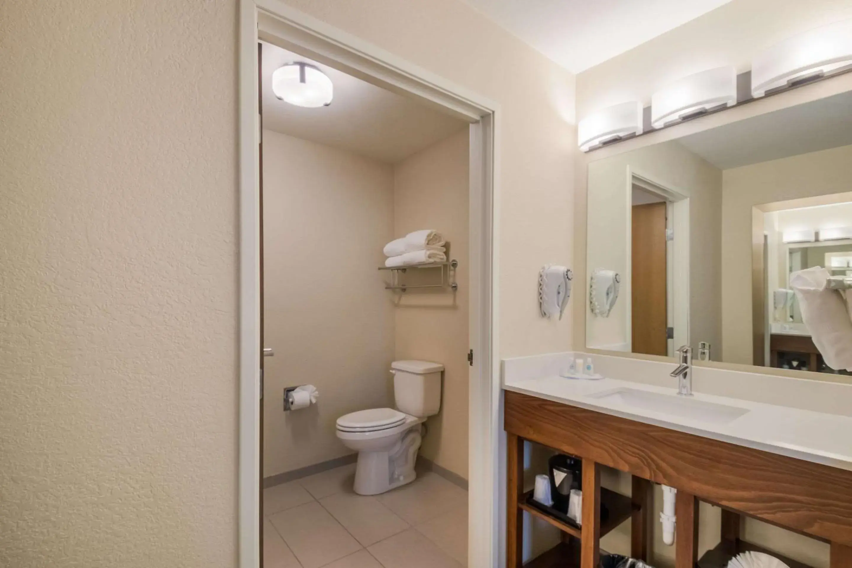 Bedroom in Comfort Inn Fort Morgan Bedroom in Comfort Inn Fort Morgan