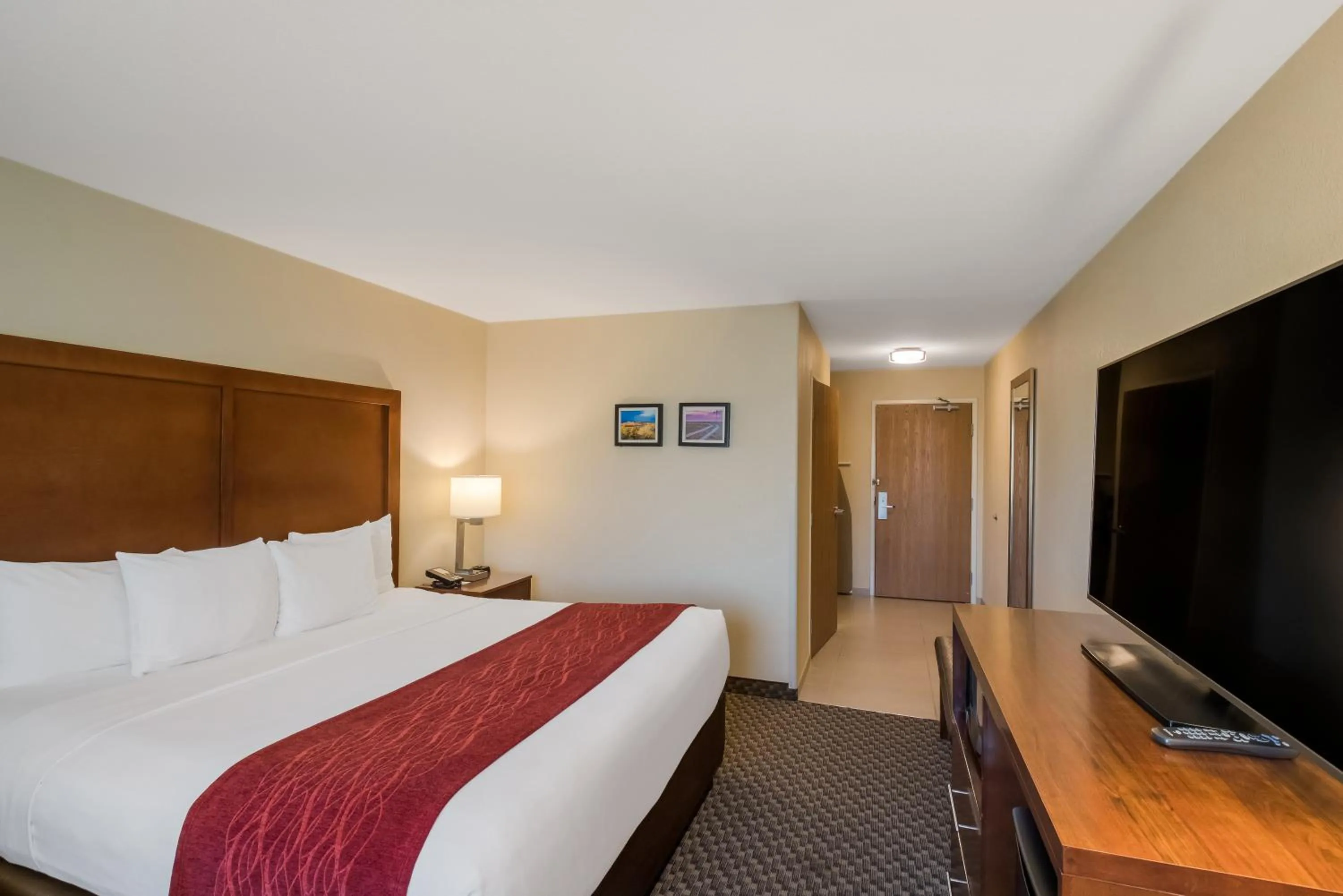 Bed in Comfort Inn Fort Morgan