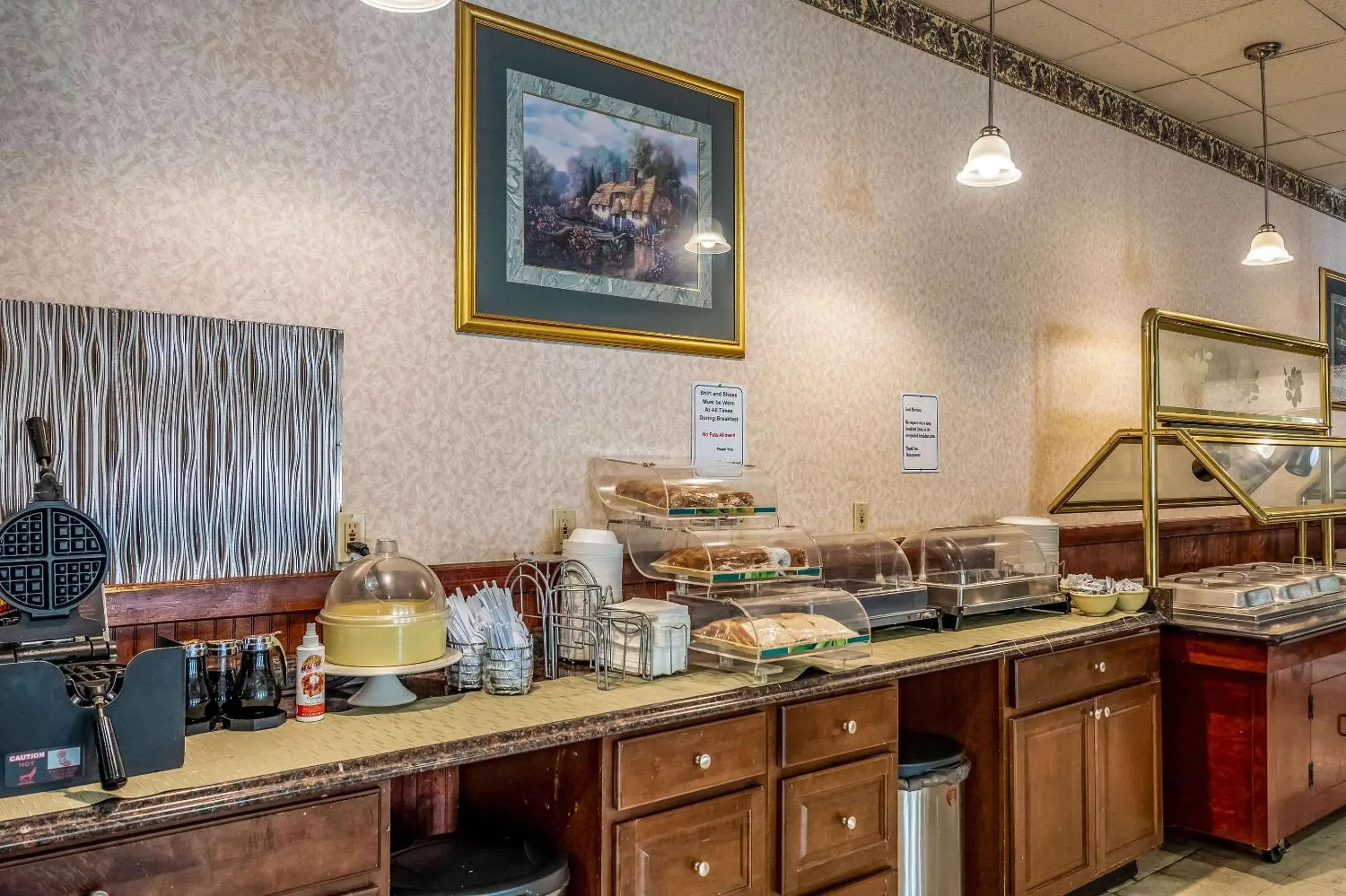 Breakfast in Quality Inn Trinidad Breakfast in Quality Inn Trinidad