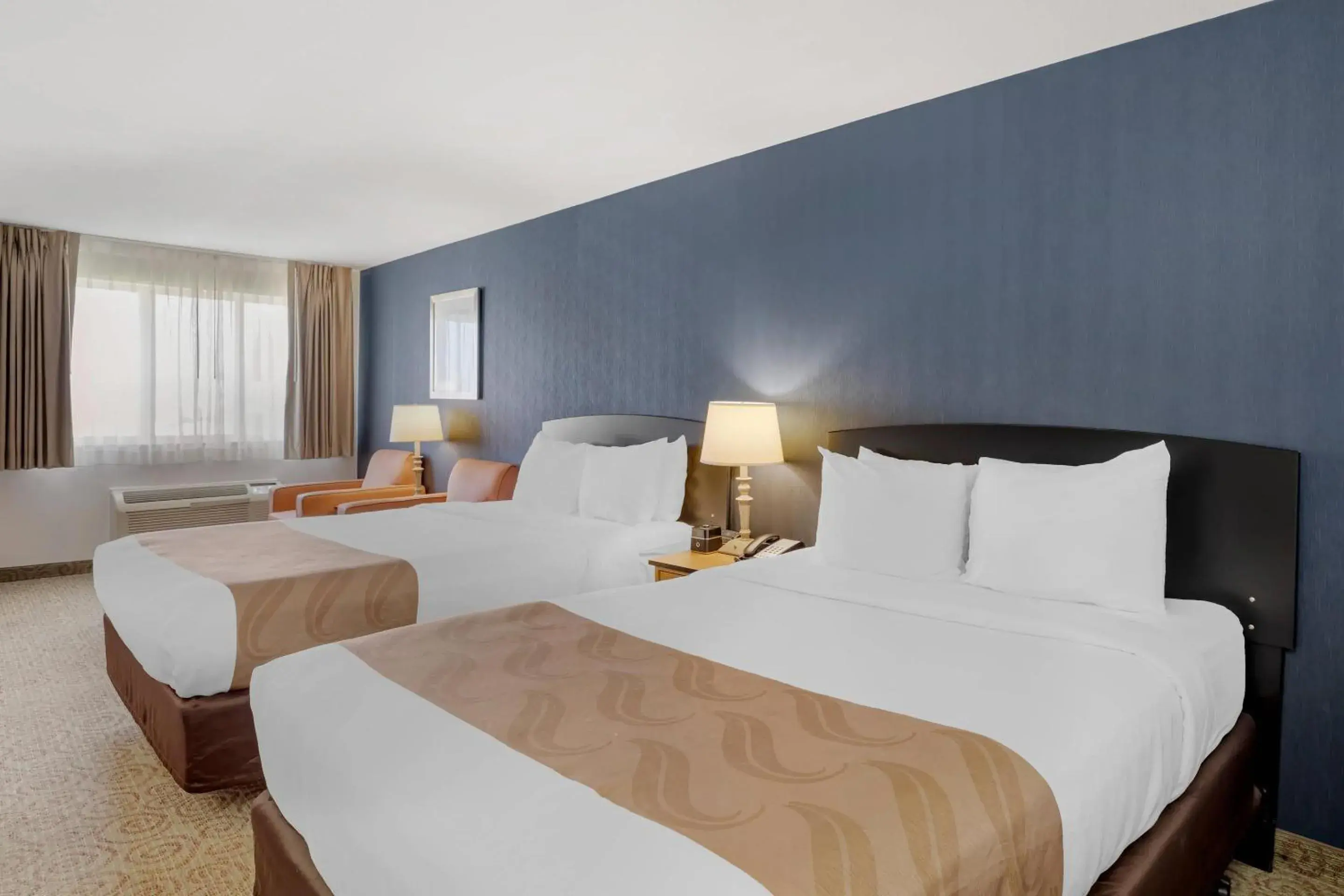 Bedroom, Bed in Quality Inn & Suites Denver Airport - Gateway Park Bedroom, Bed in Quality Inn & Suites Denver Airport - Gateway Park