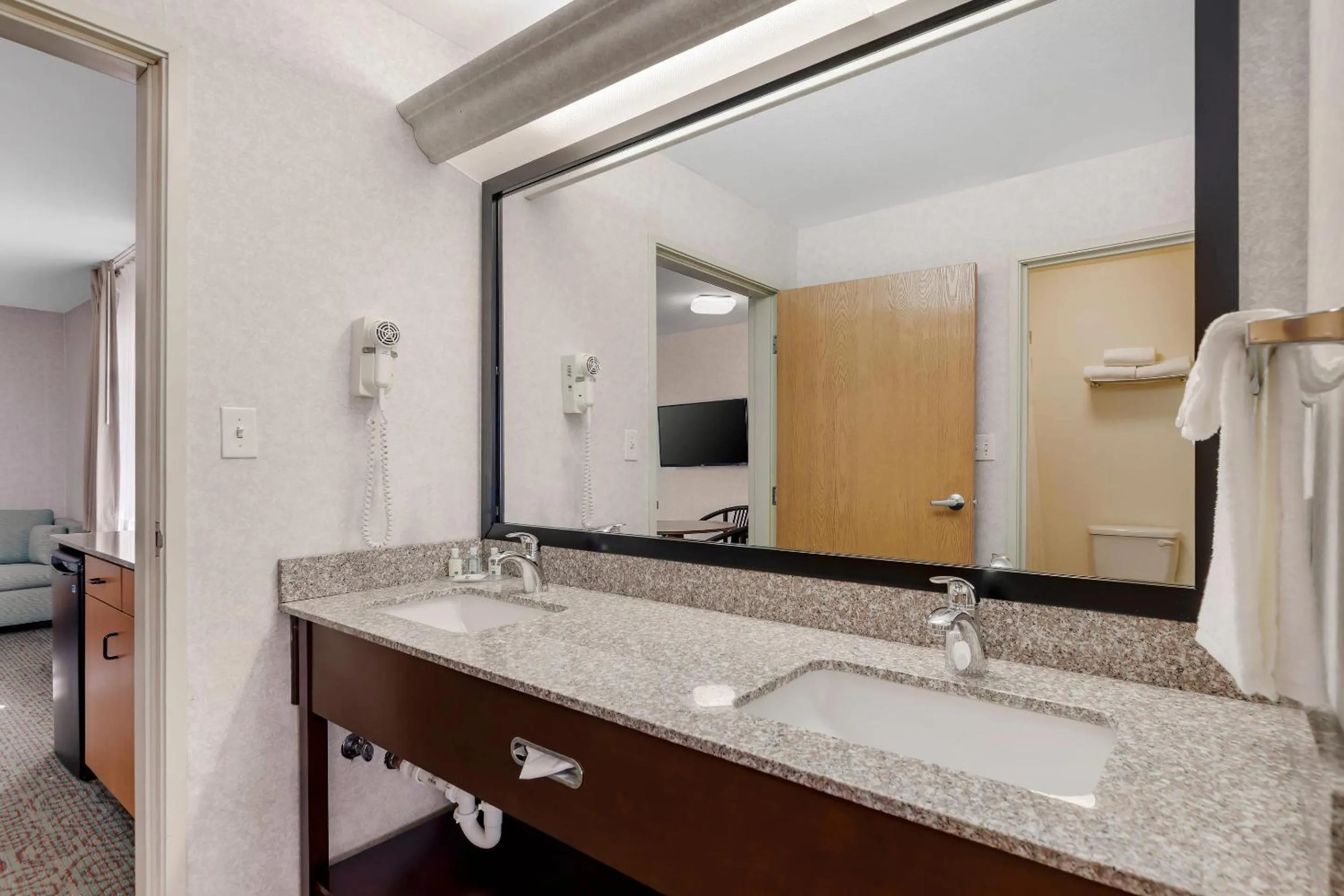 Bedroom in Quality Inn & Suites Denver Airport - Gateway Park