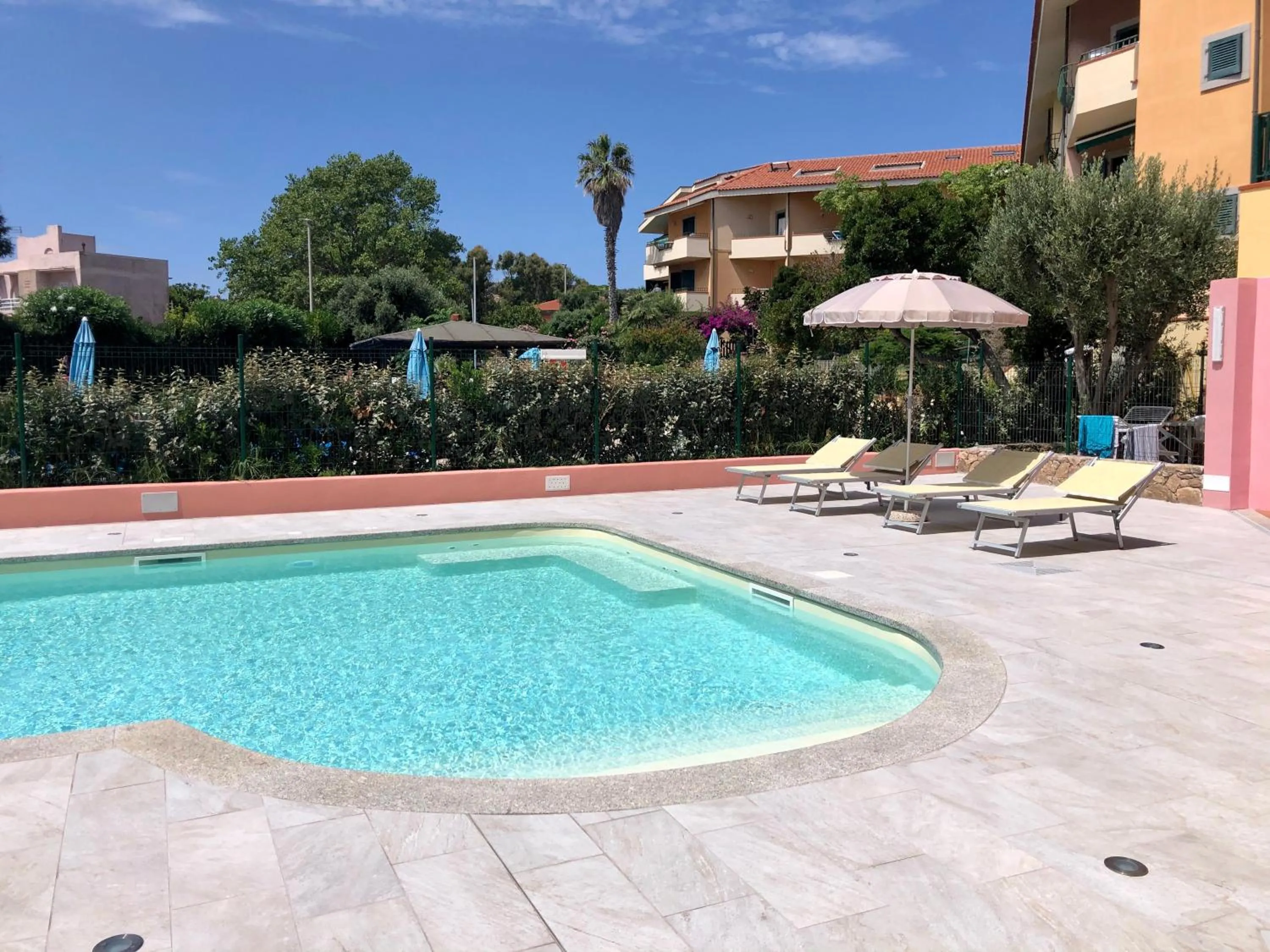 Swimming pool in Residence I Mirti Bianchi