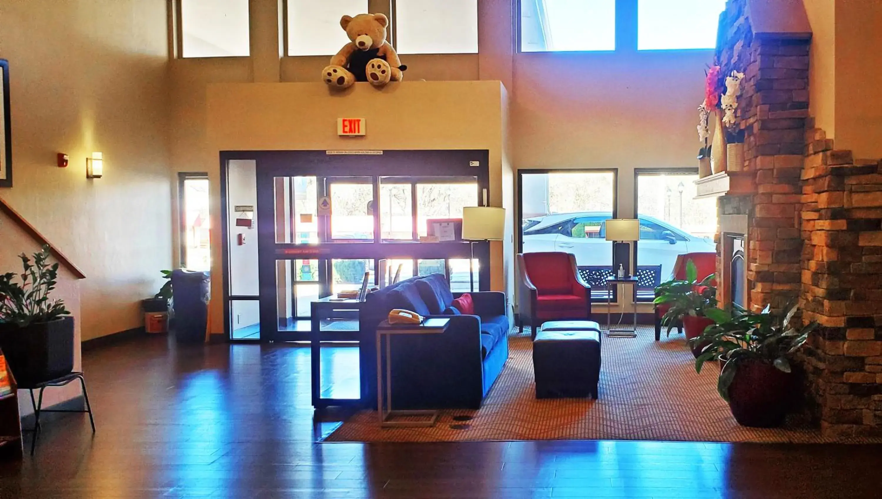 Lobby or reception in Magnuson Grand Pikes Peak Lobby or reception in Magnuson Grand Pikes Peak