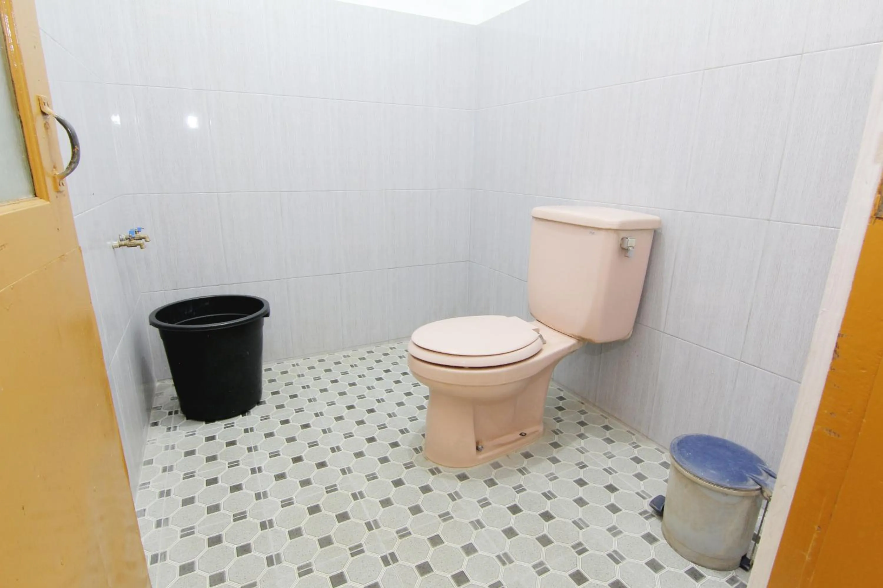 Bathroom in Hotel Wijaya 2 Kaliurang