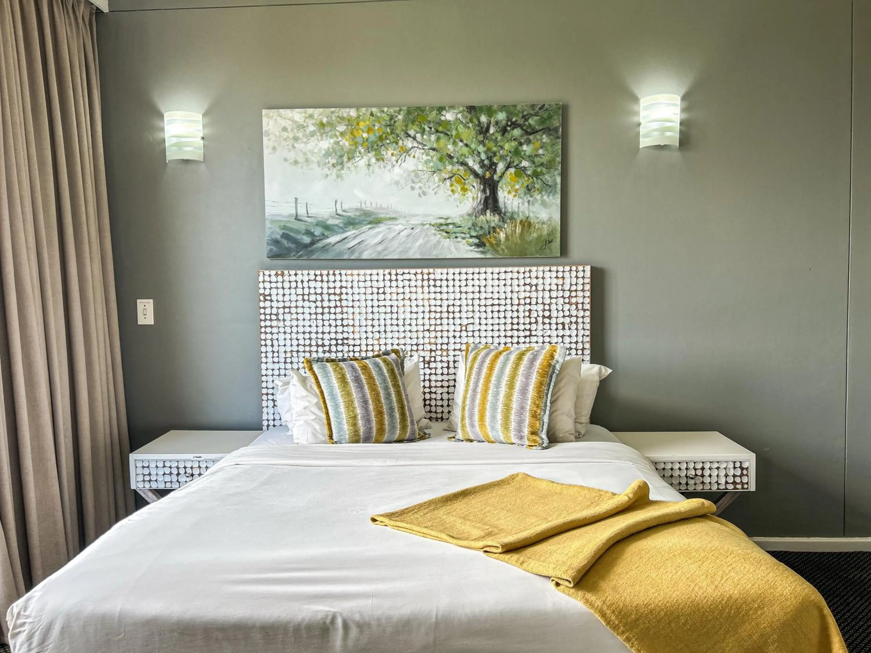 Bedroom, Bed in Riviera on Vaal Resort