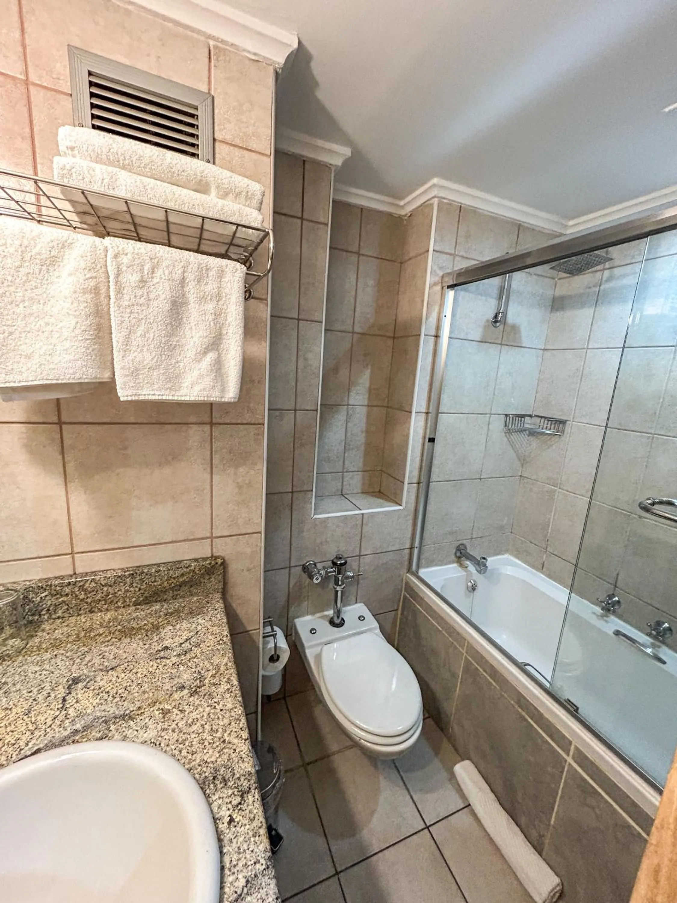 Bathroom in Riviera on Vaal Resort