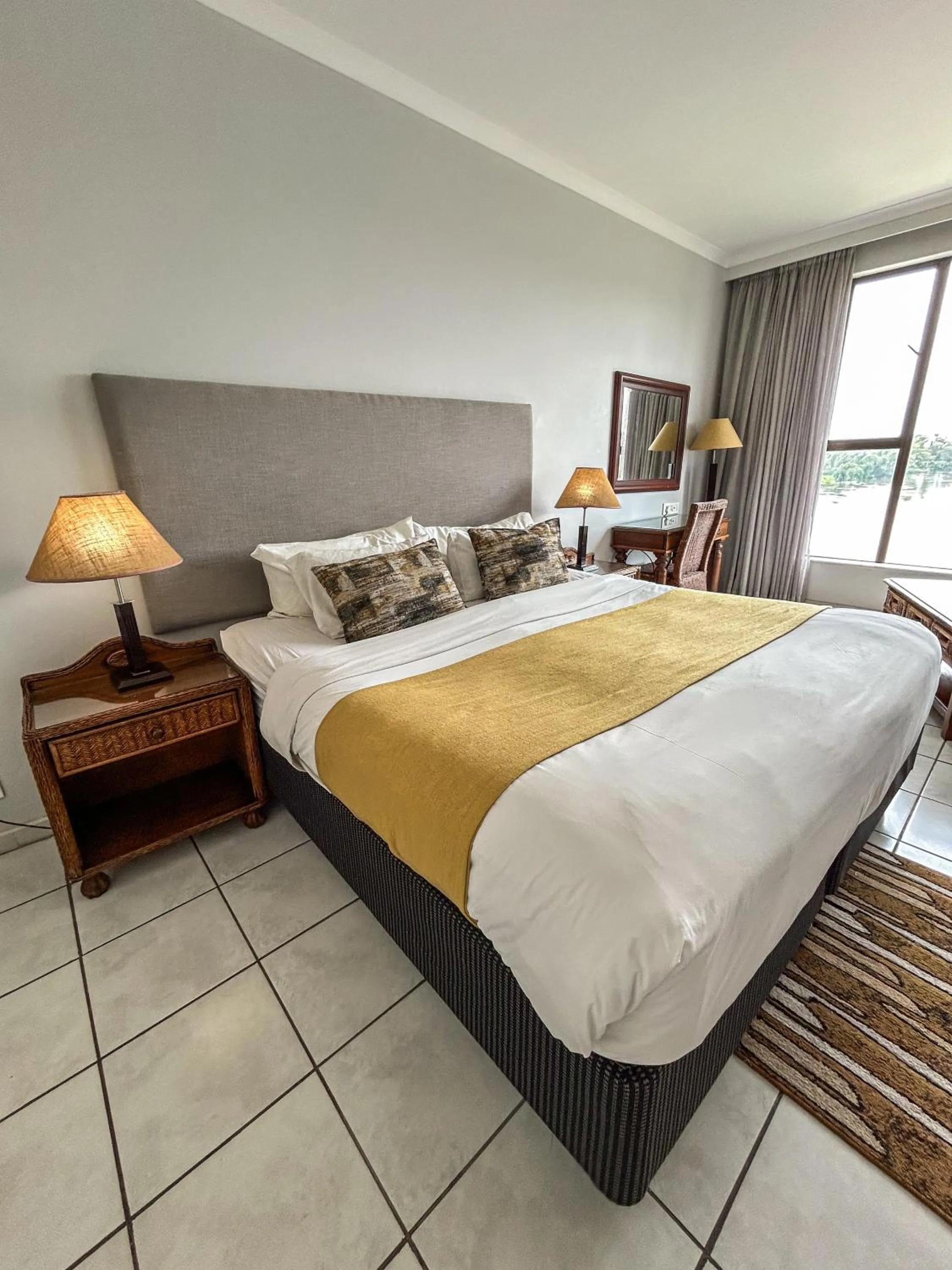 Bedroom, Bed in Riviera on Vaal Resort