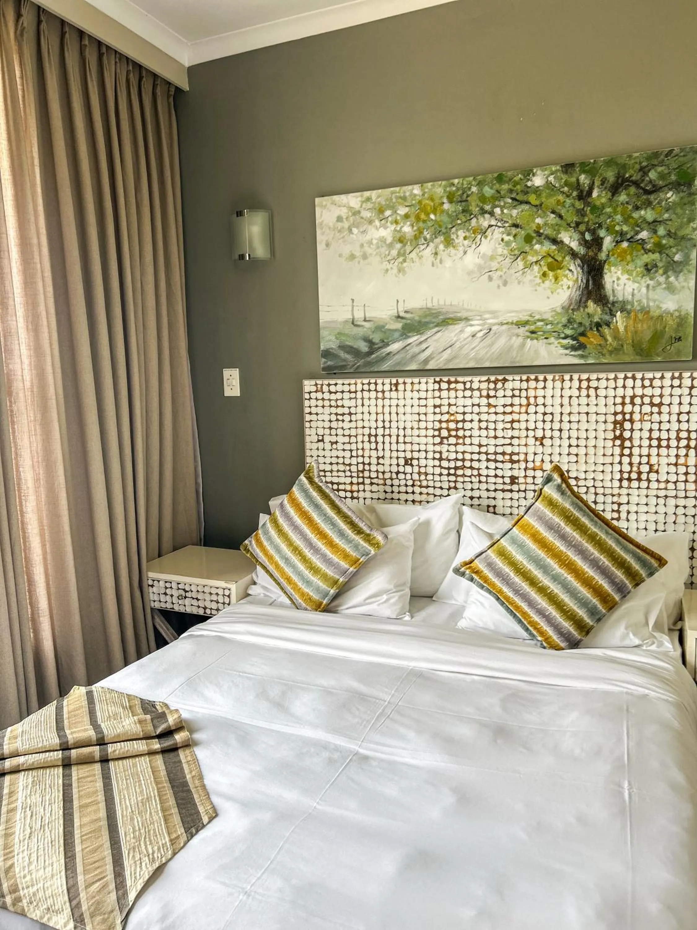 Bed in Riviera on Vaal Resort