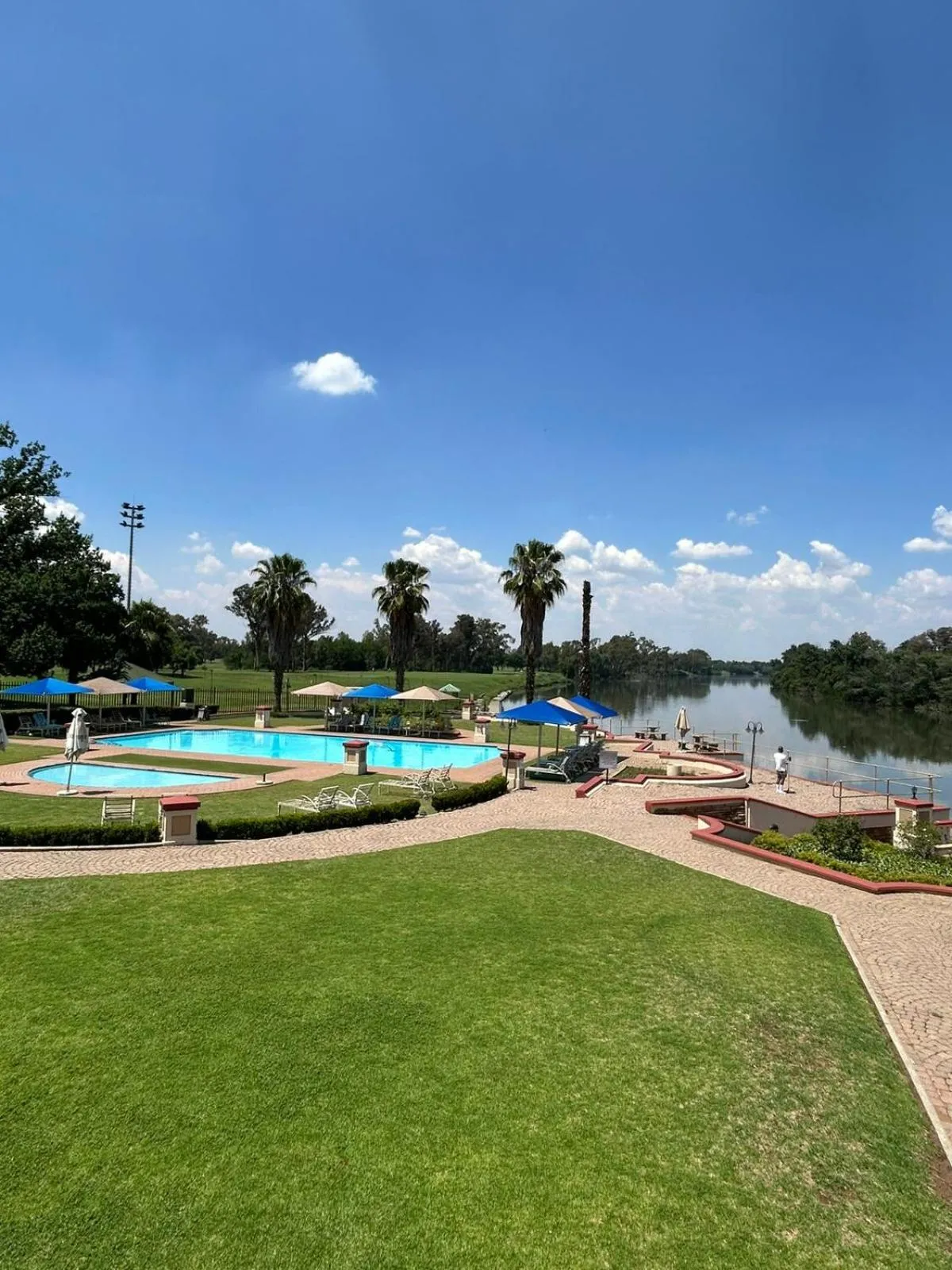 Pool view in Riviera on Vaal Resort