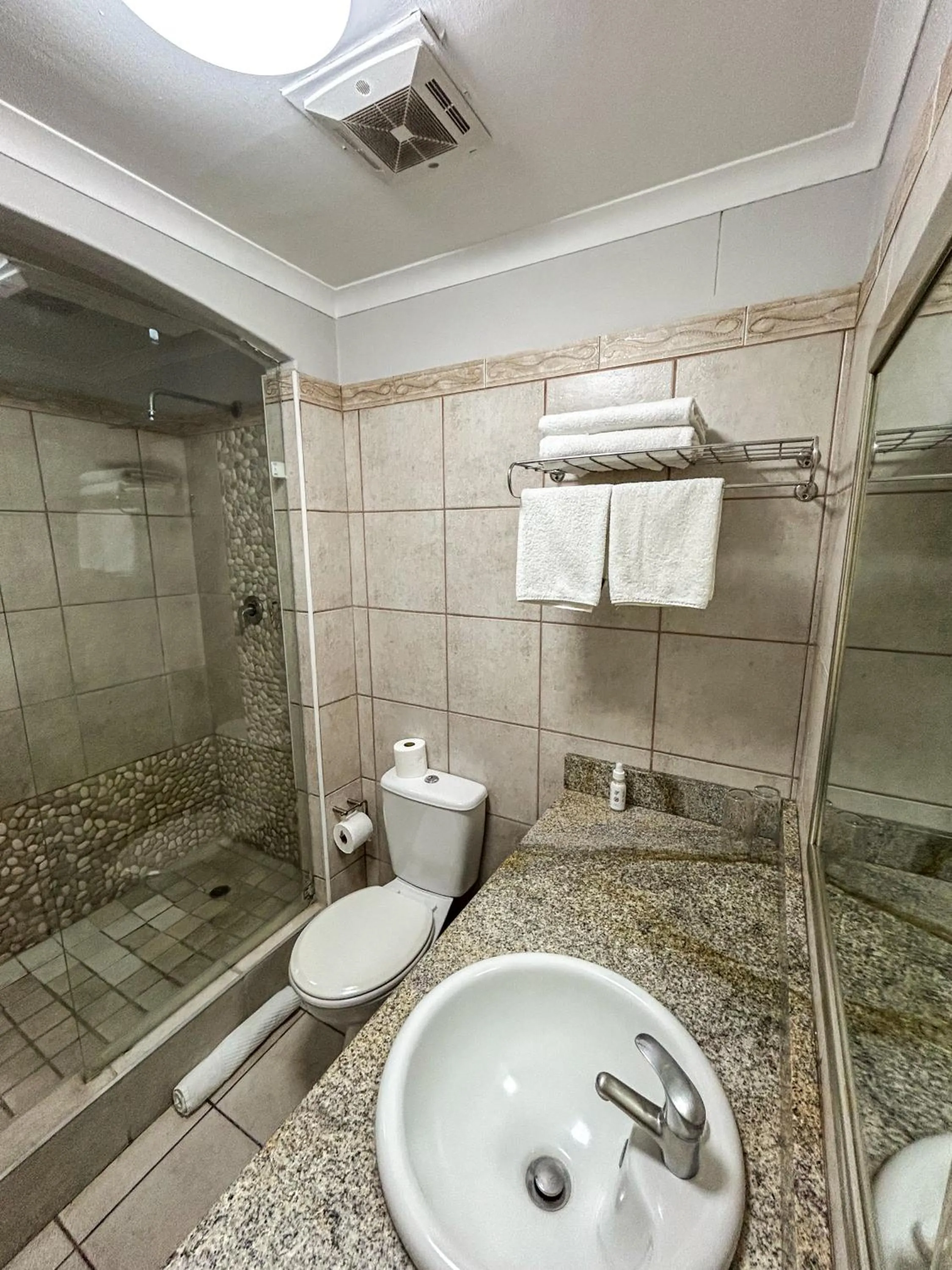 Shower in Riviera on Vaal Resort