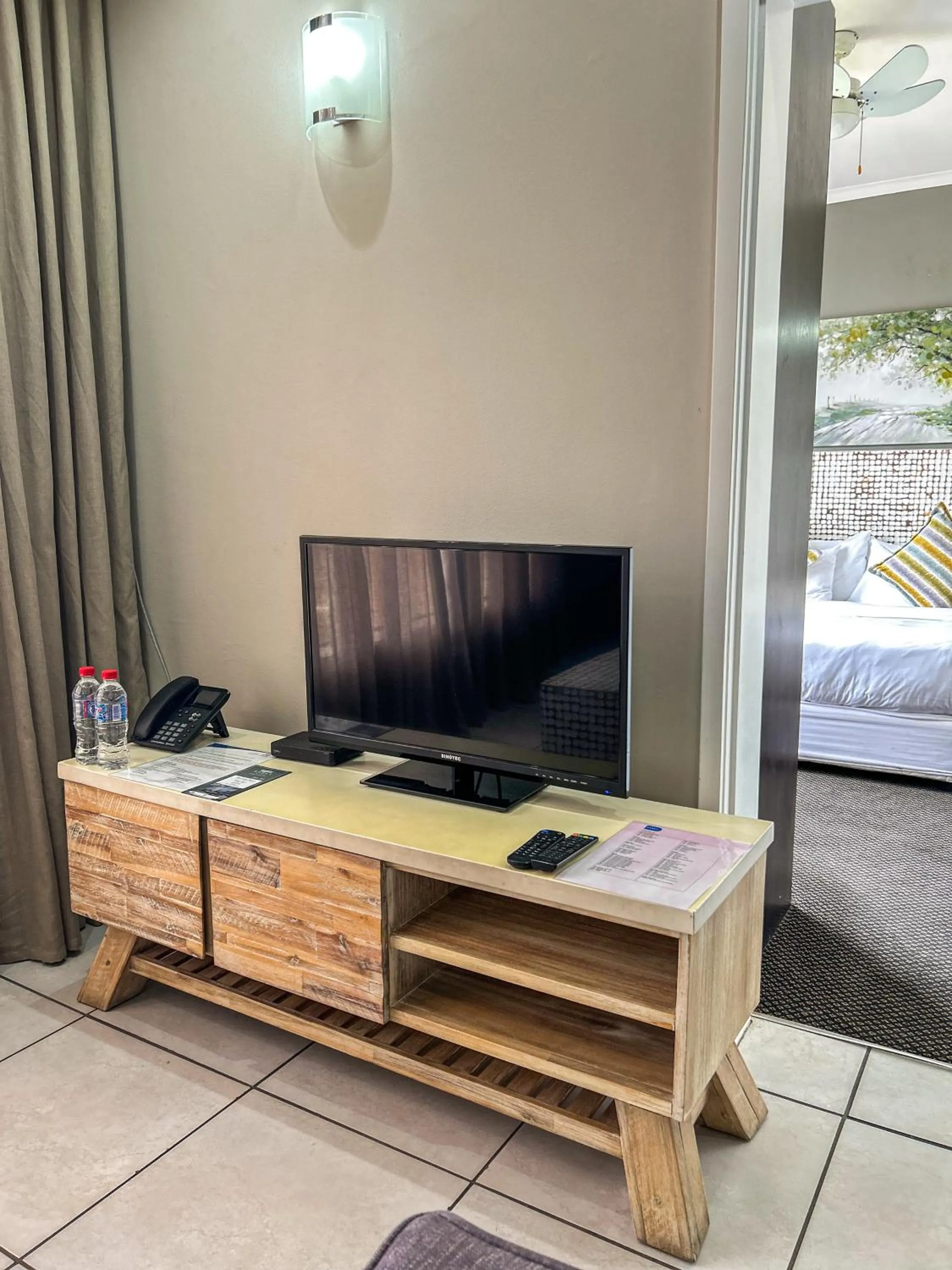 TV and multimedia in Riviera on Vaal Resort
