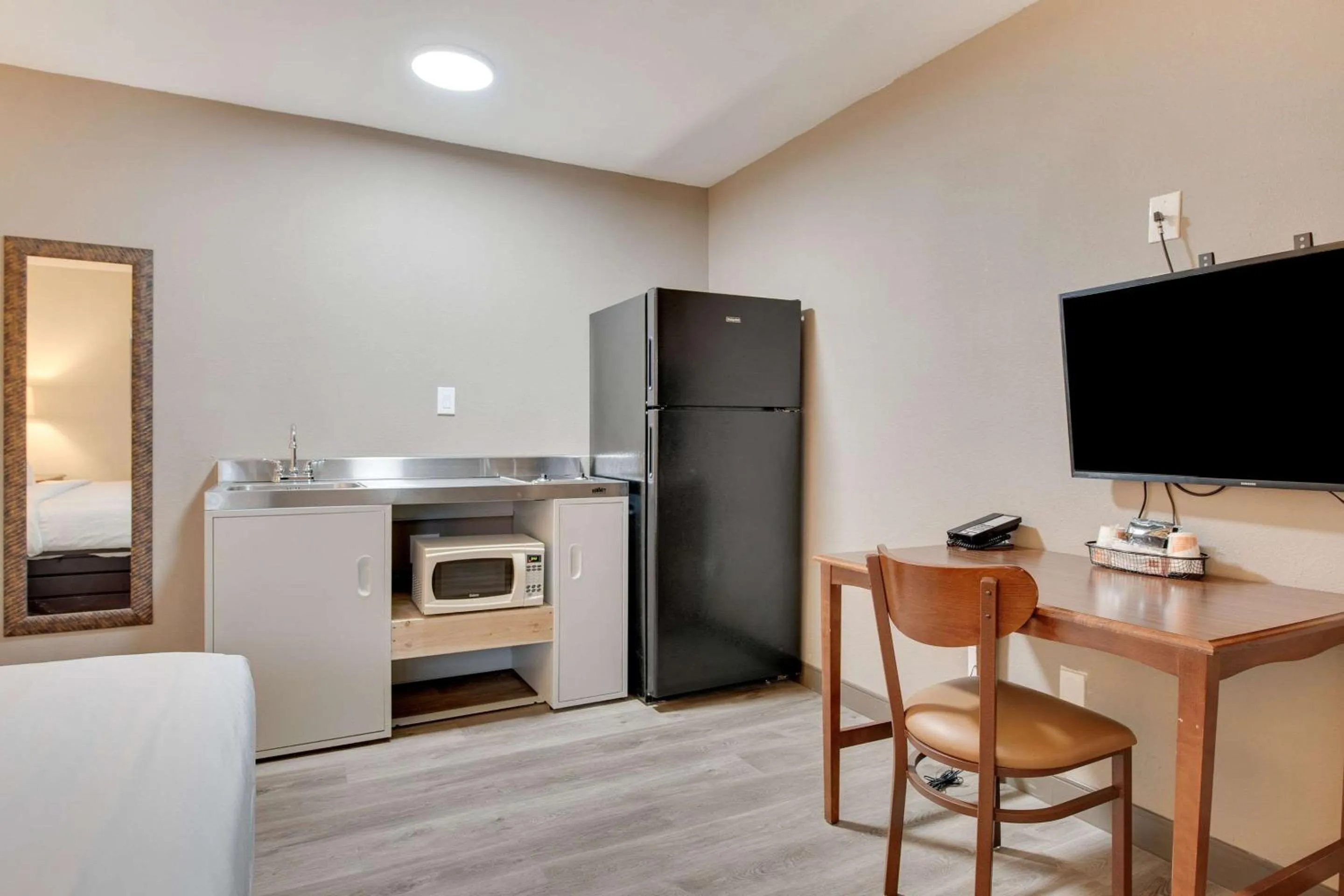 Bedroom in Suburban Studios near Mesa Verde