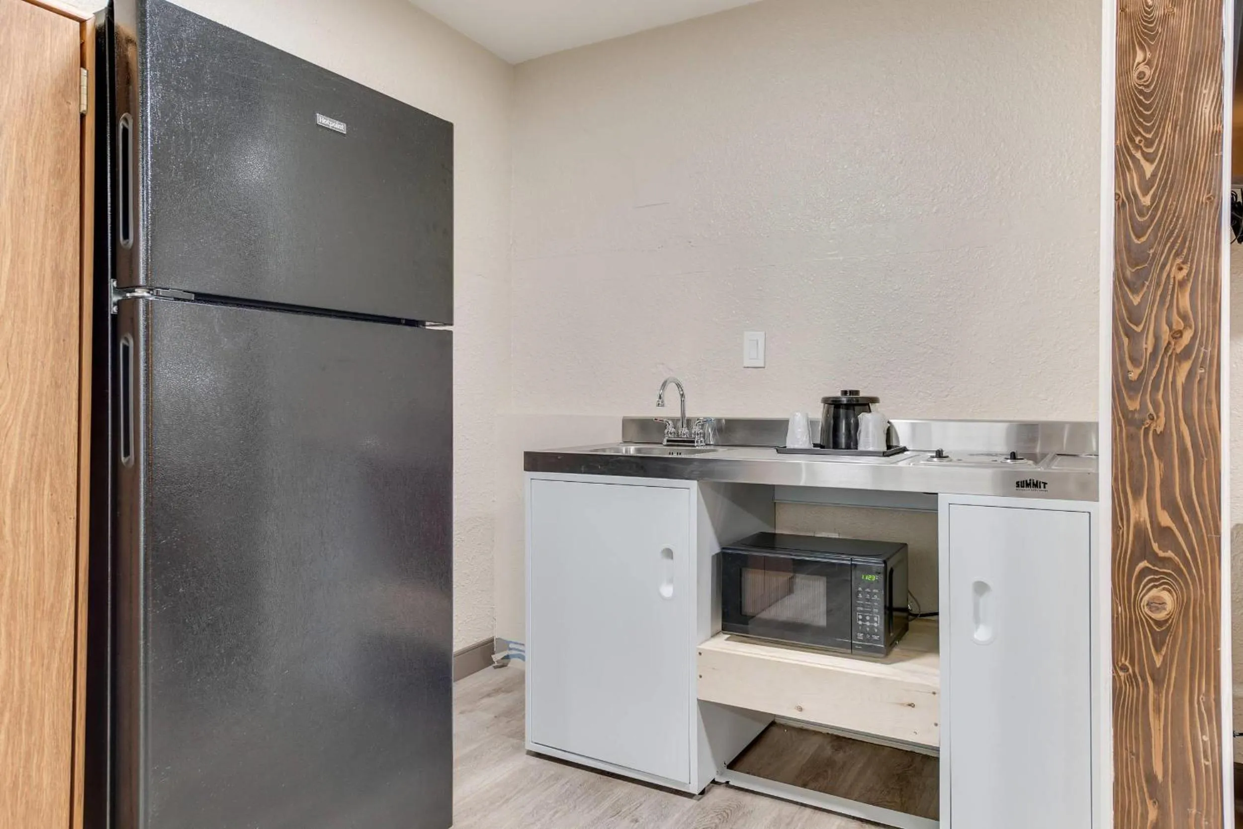 Bedroom in Suburban Studios near Mesa Verde