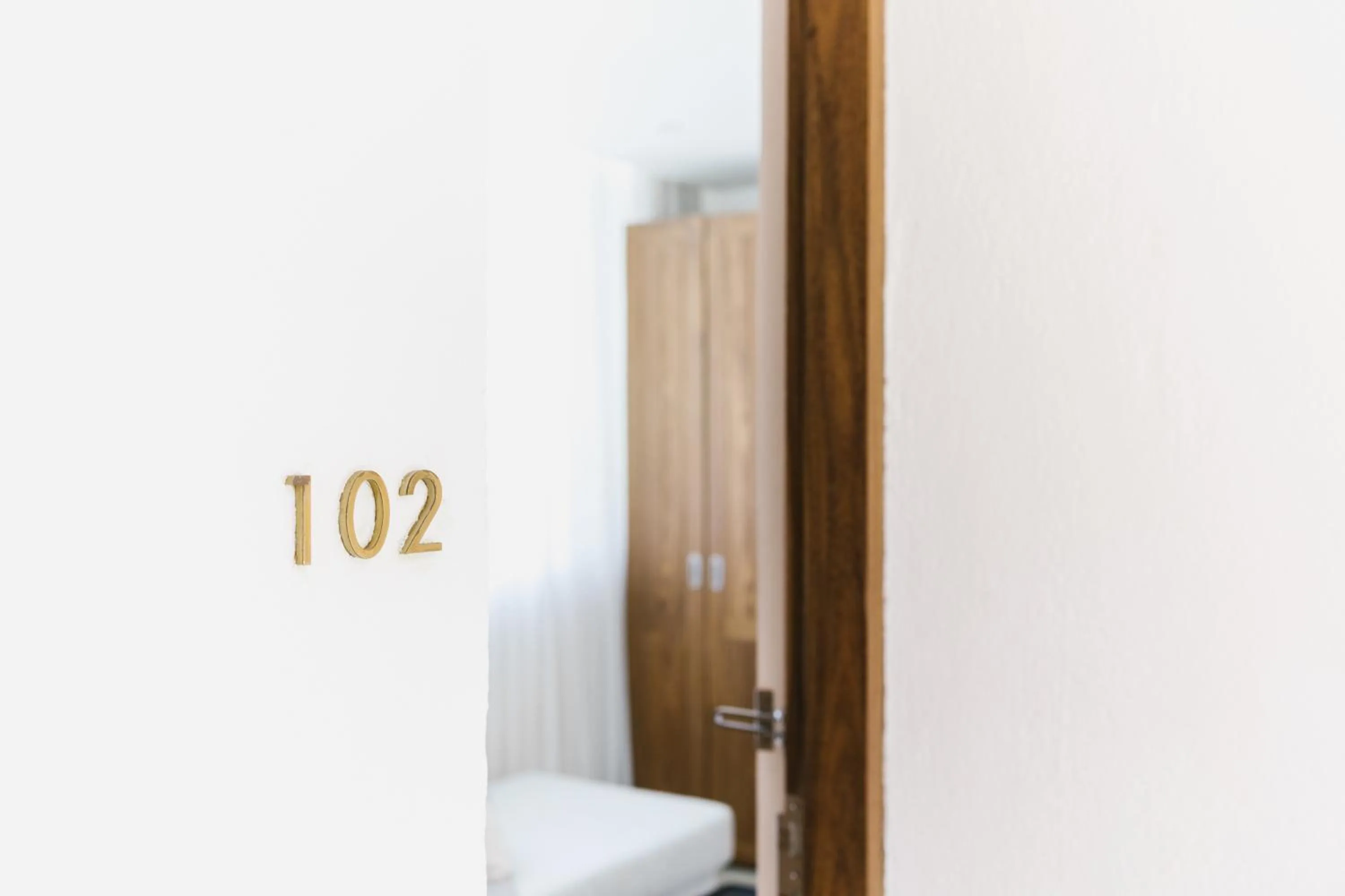 Logo/Certificate/Sign in Harding Boutique Hotel