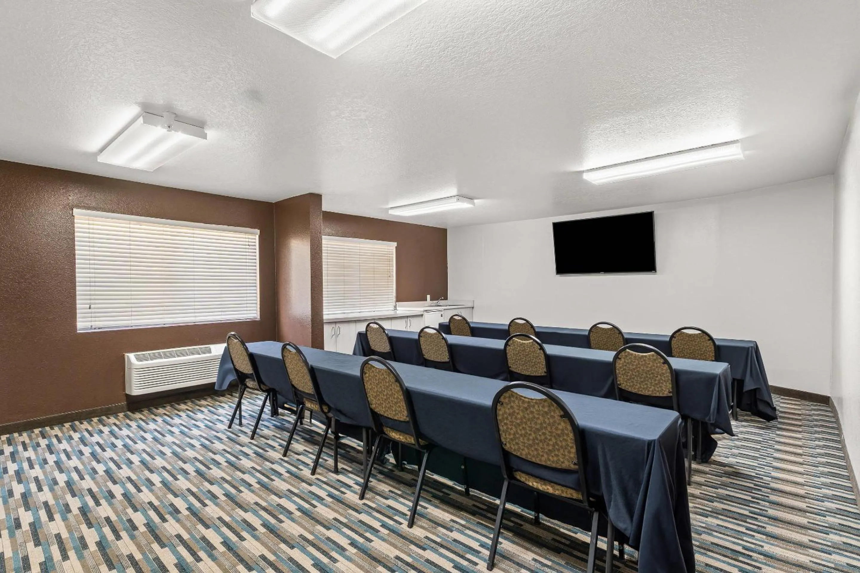Meeting/conference room in Quality Inn & Suites Denver International Airport