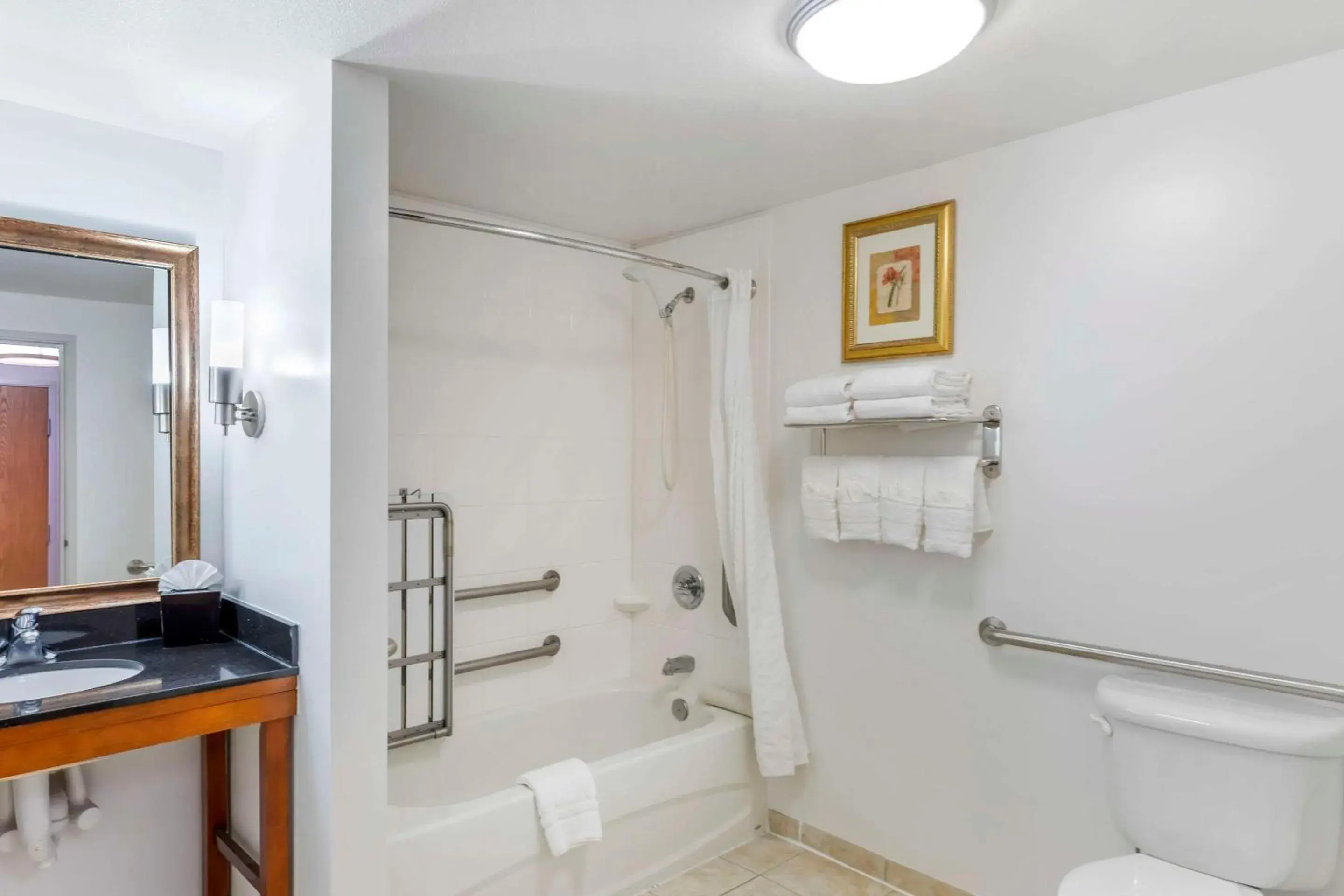 Bedroom in Comfort Suites Longmont Bedroom in Comfort Suites Longmont